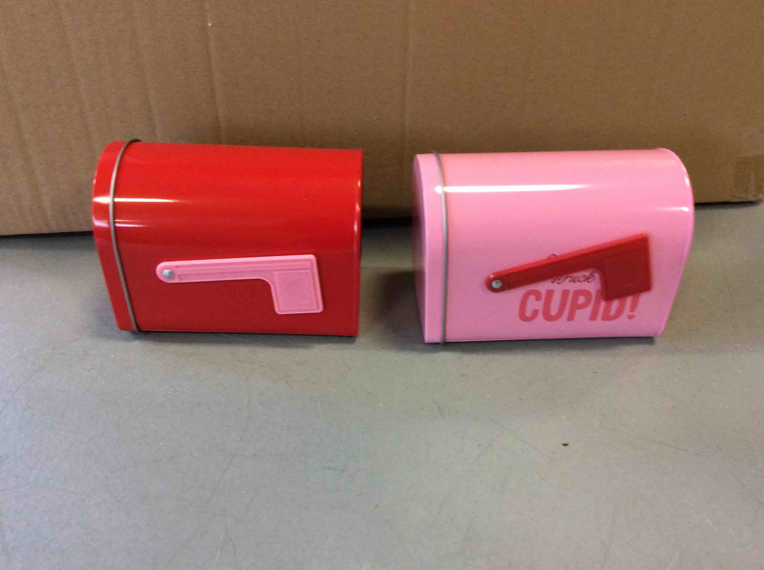 assorted Valentine mailbox 