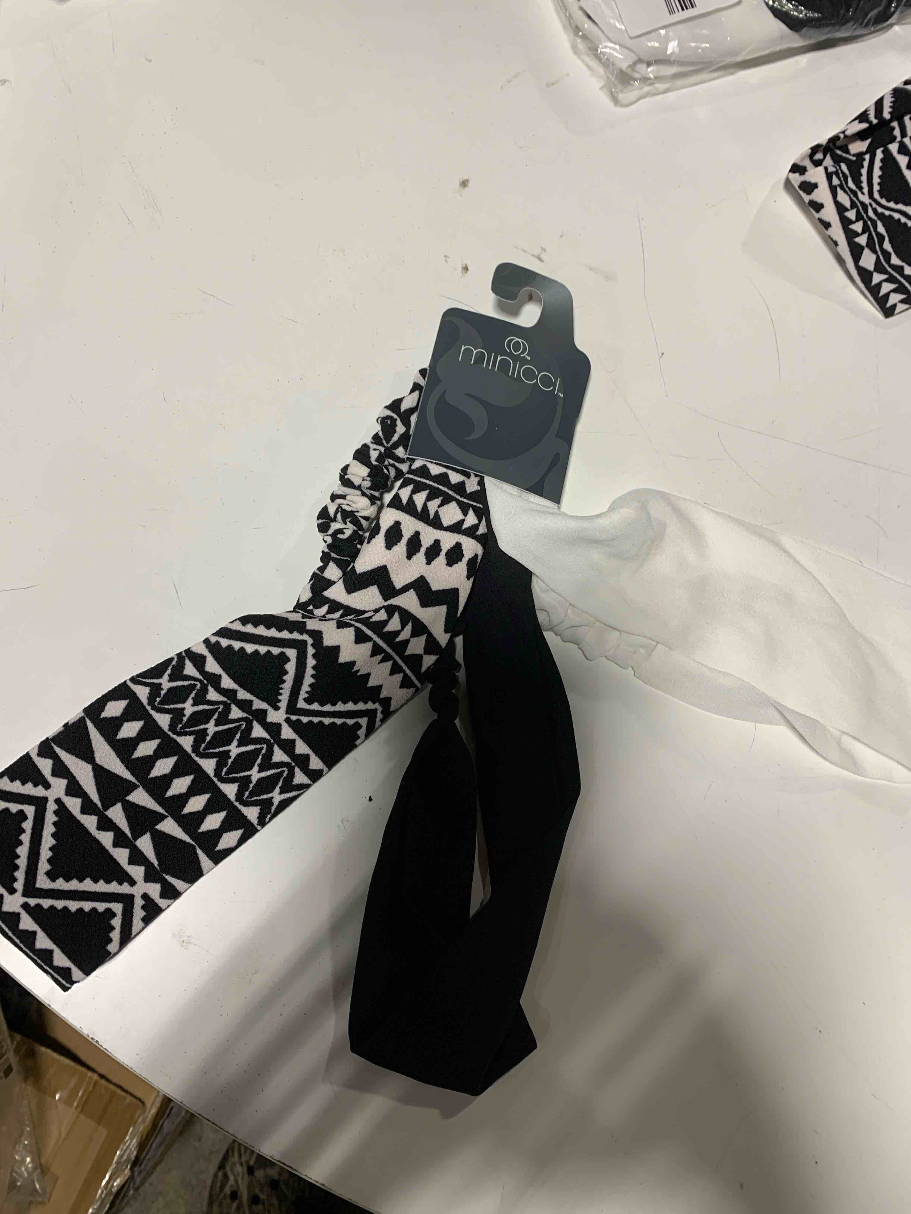 3 PC Black and White Tribal Pattern Non-Slip Headbands for Women Trendy Stretchy Sweat Band for Tennis Football Running Daily use