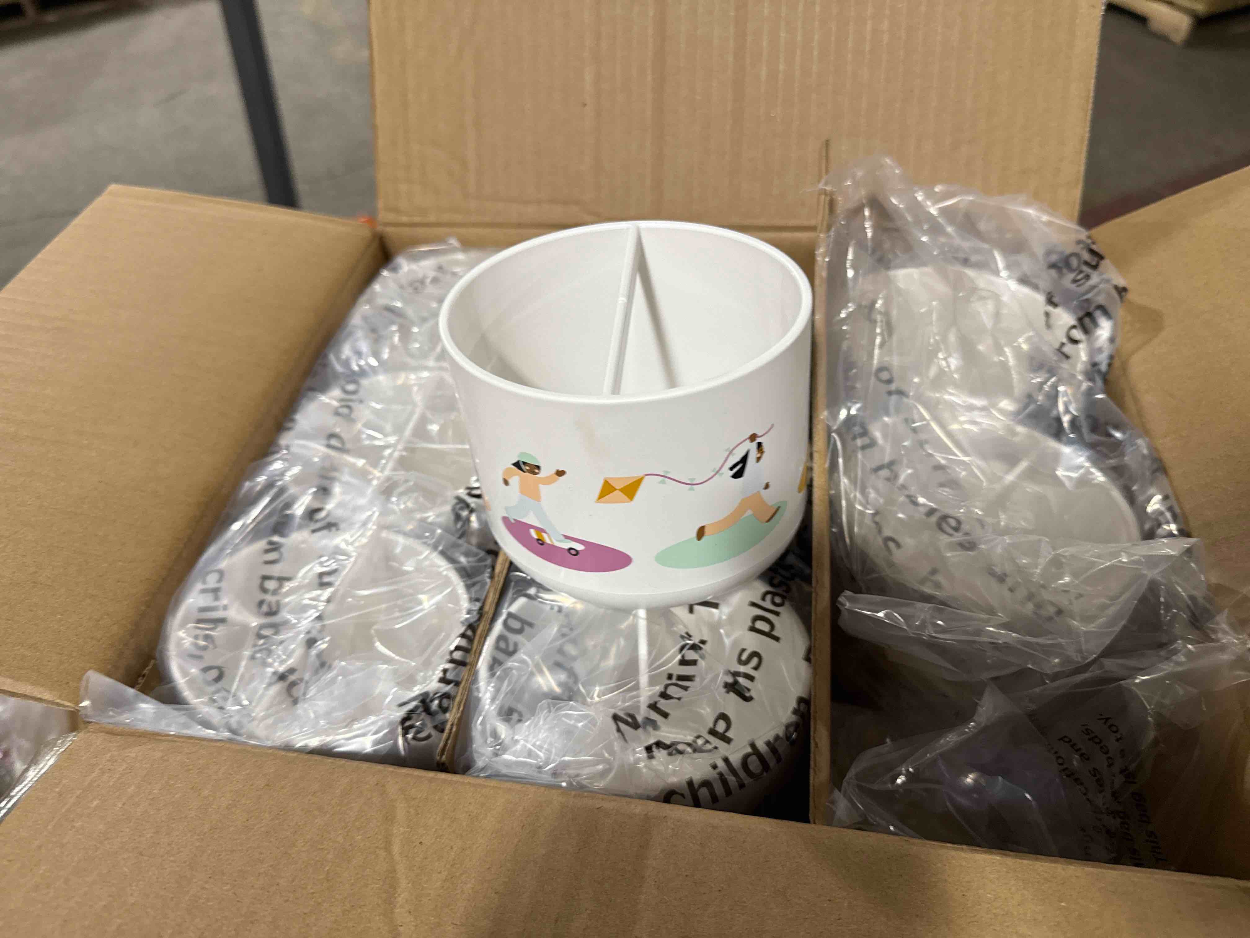 https://s3.amazonaws.com/lotting-images-prod/191908984100_1755637679119.jpeg