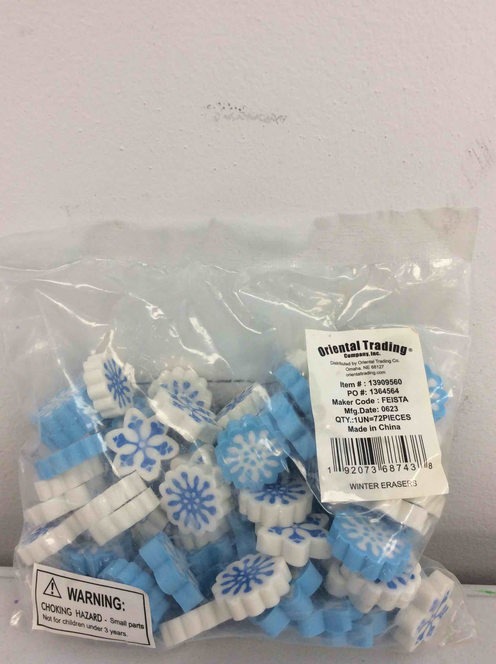 Condition photo showing New/Like New for oriental trading winter erasers 72 pcs