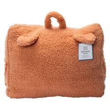 room two room, Sherpa wedge pillow