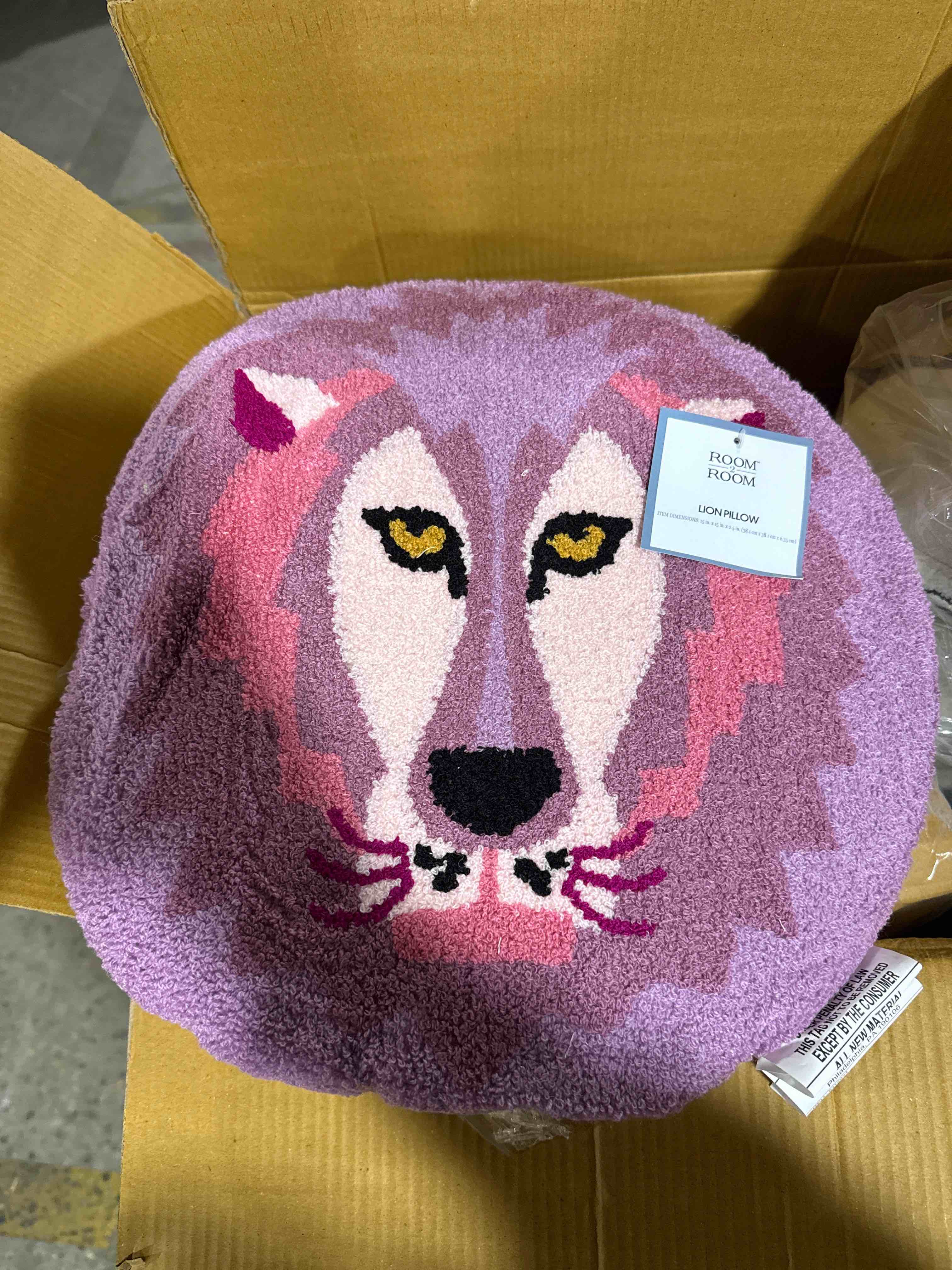 Lion pillow 15”x 15” 