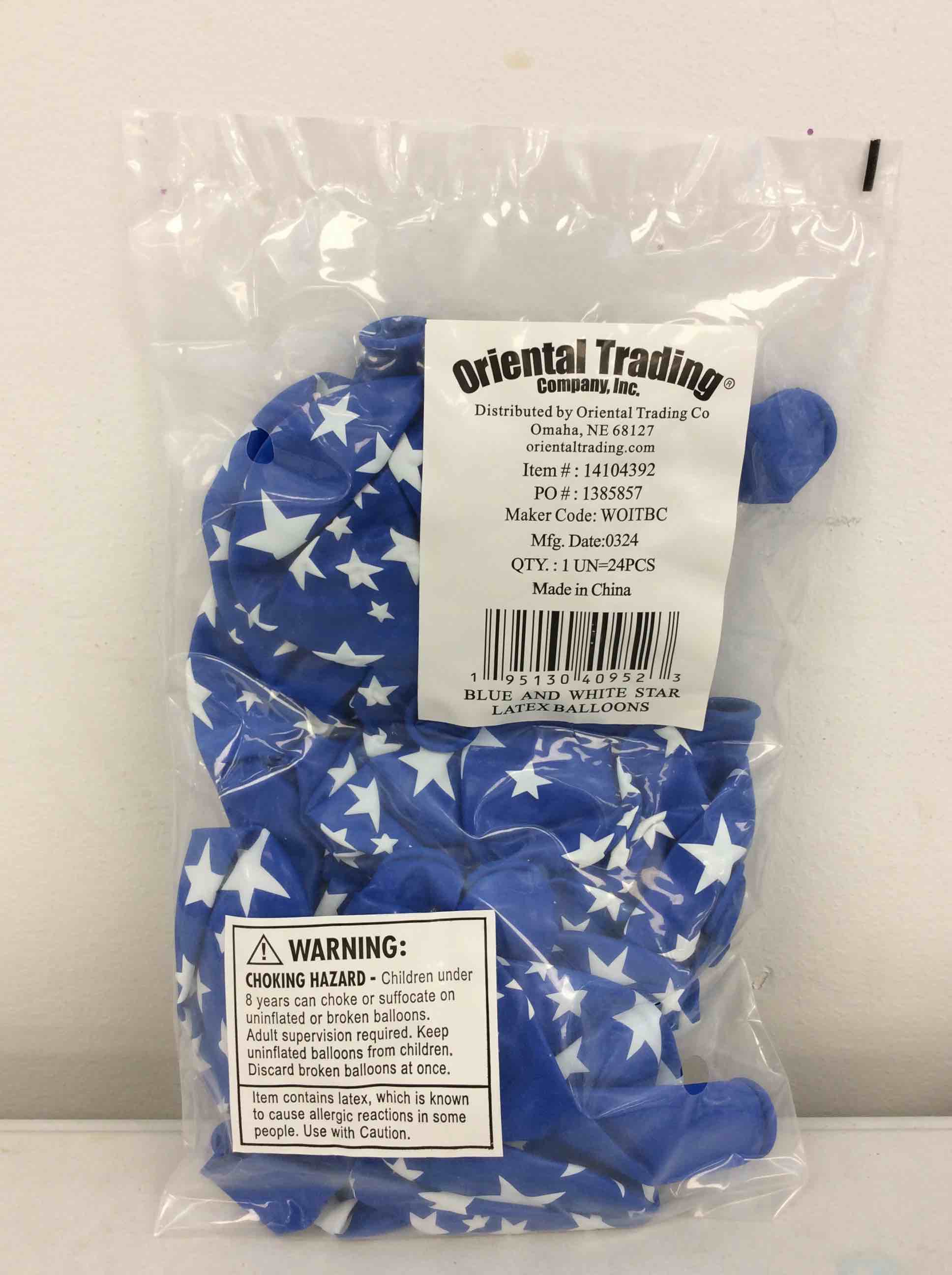 Condition photo showing New/Like New for oriental trading blue and white star latex balloons 24pcs