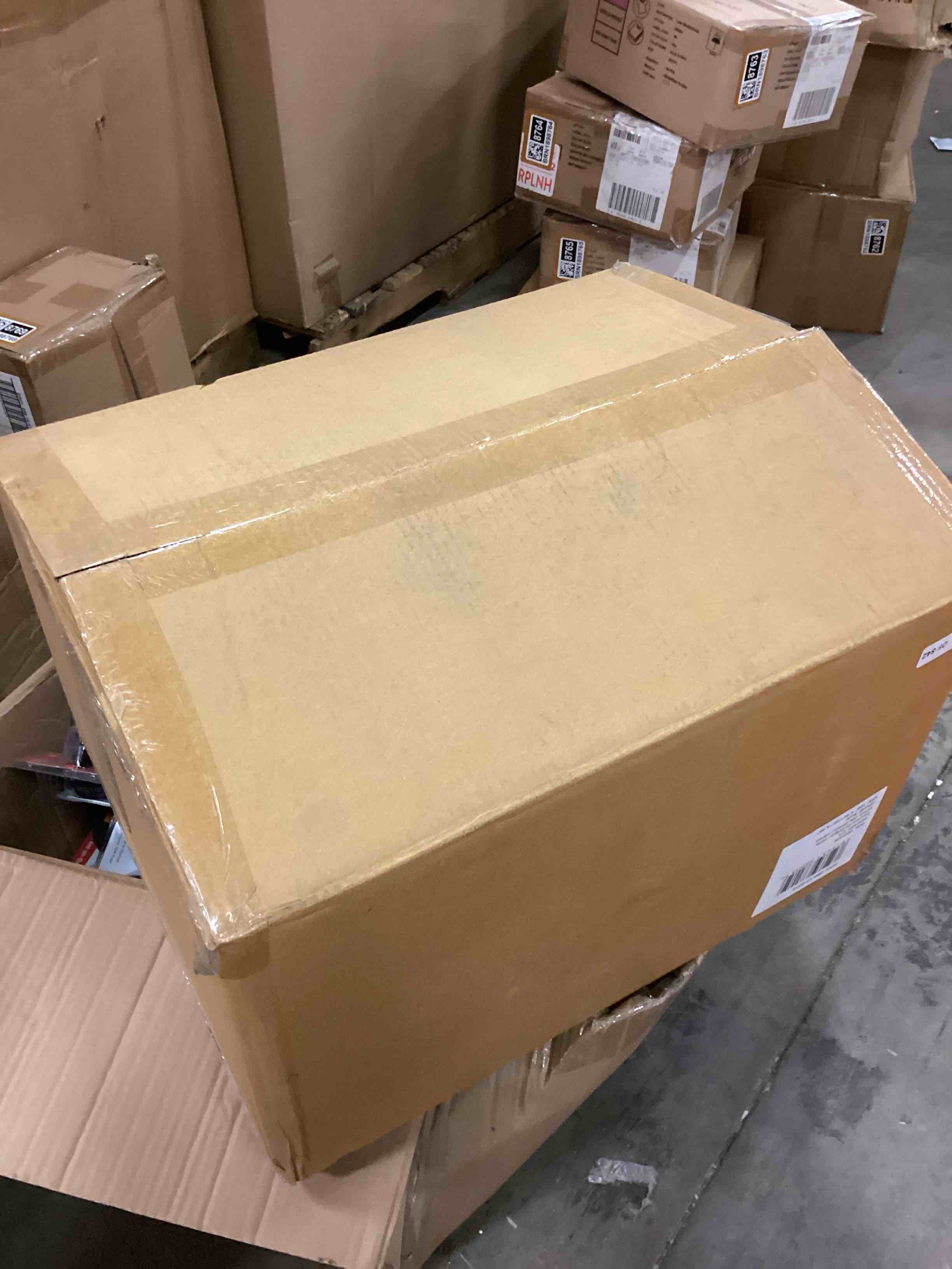 https://s3.amazonaws.com/lotting-images-prod/197543382059_1752615740433.jpeg