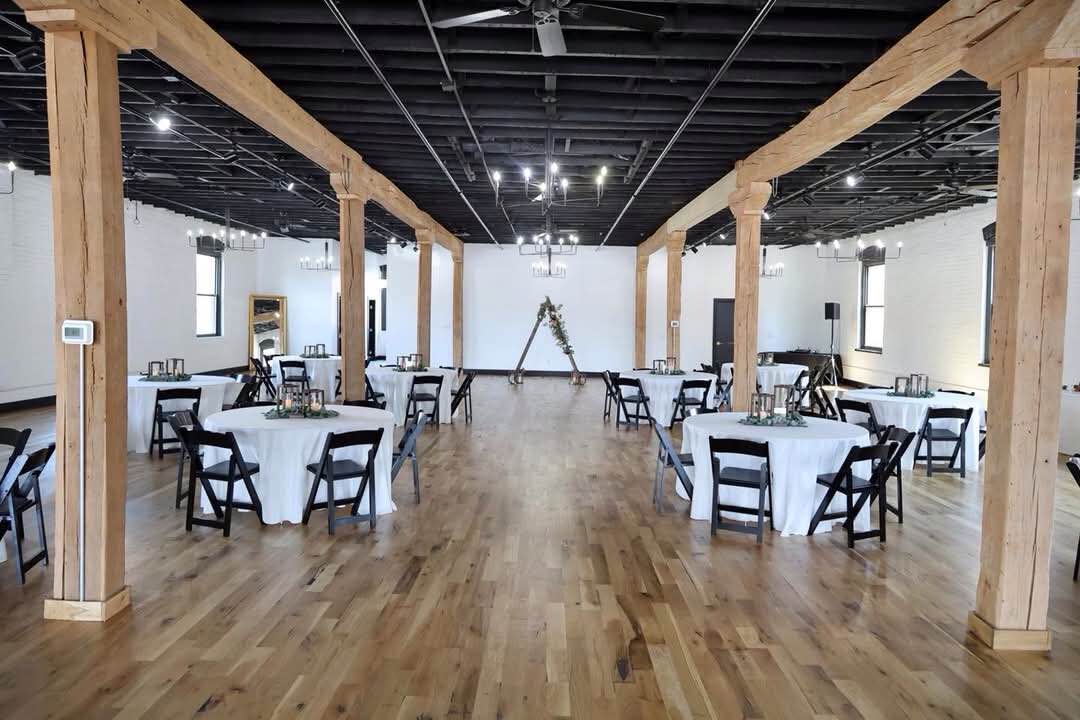 https://s3.amazonaws.com/lotting-images-prod/2.25-White-Oak_1769193532859.jpeg