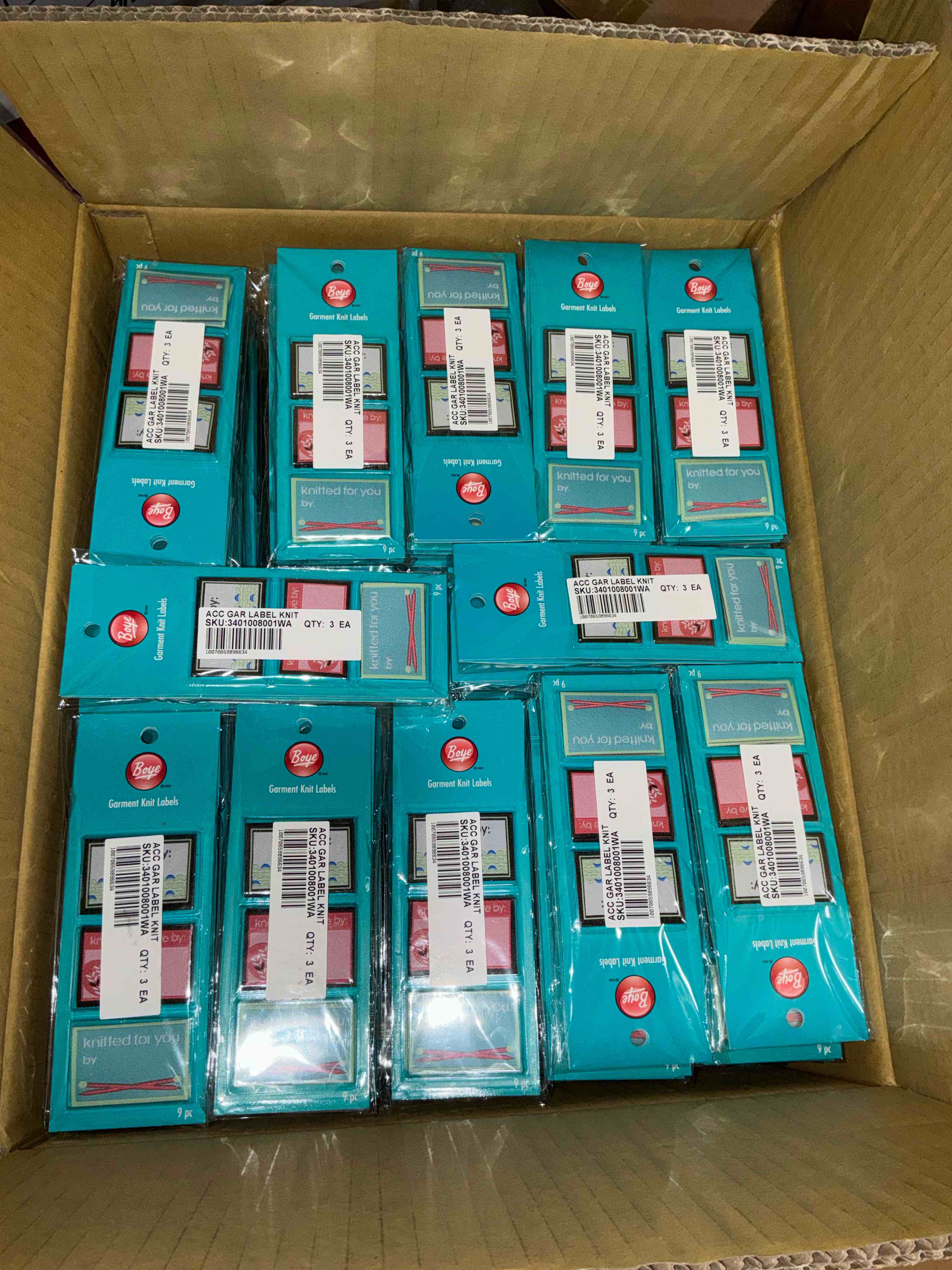 Condition photo showing New/Like New for box of 300 boye garment care labels 