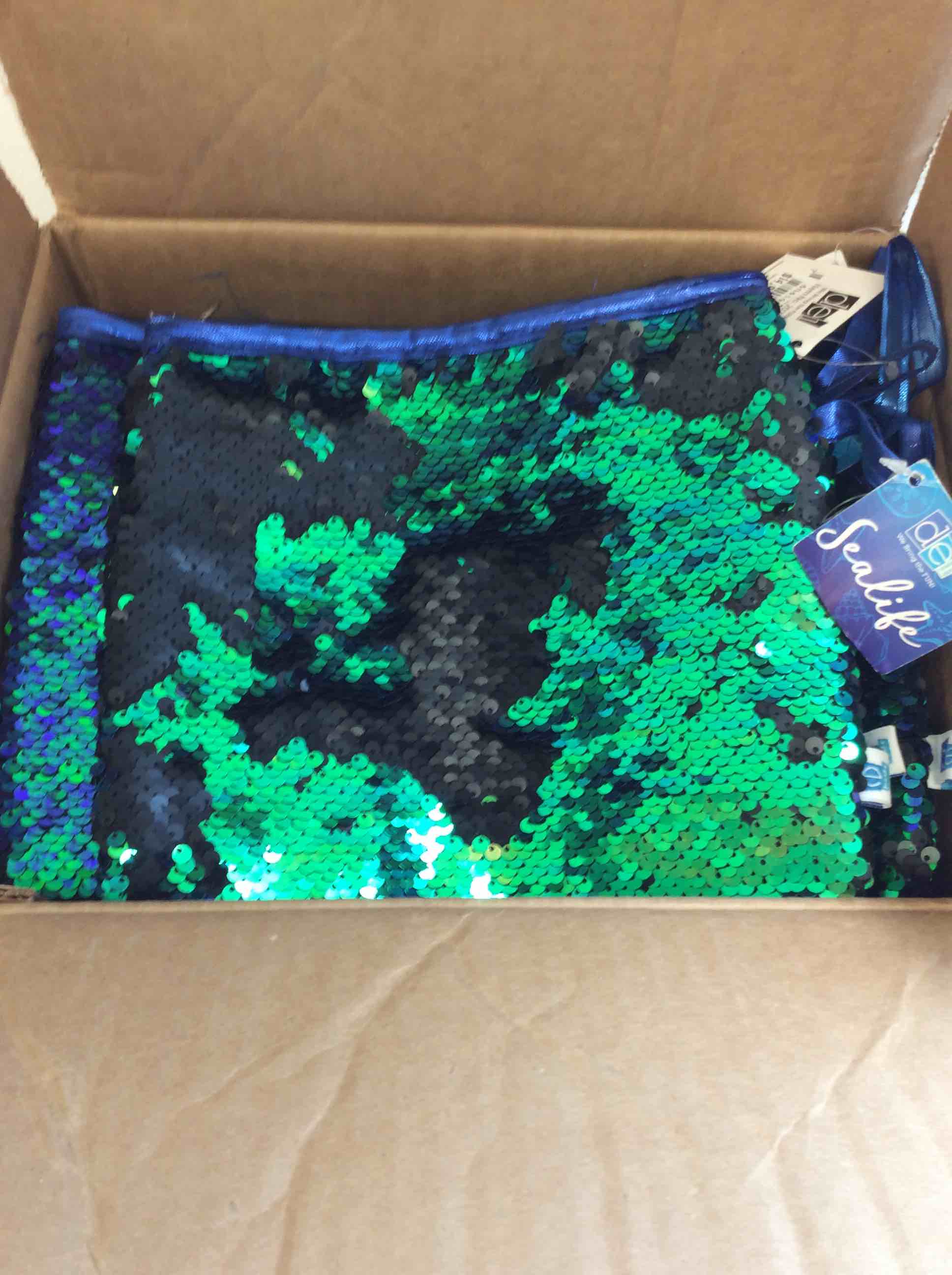 Condition photo showing New/Like New for dei sealife reversible mermaid sequin pouches 23pcs