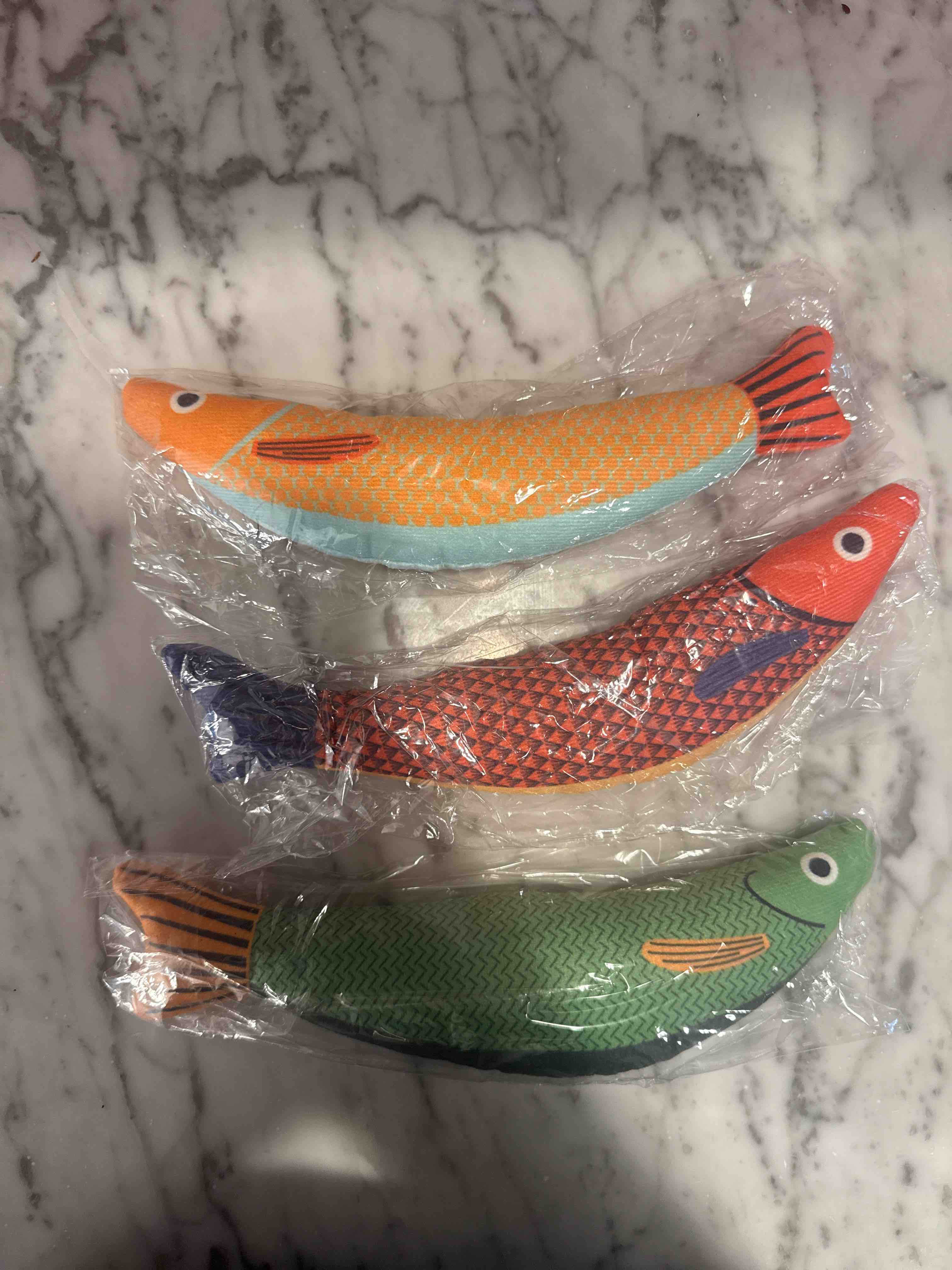https://s3.amazonaws.com/lotting-images-prod/3fish_1754930123425.jpeg