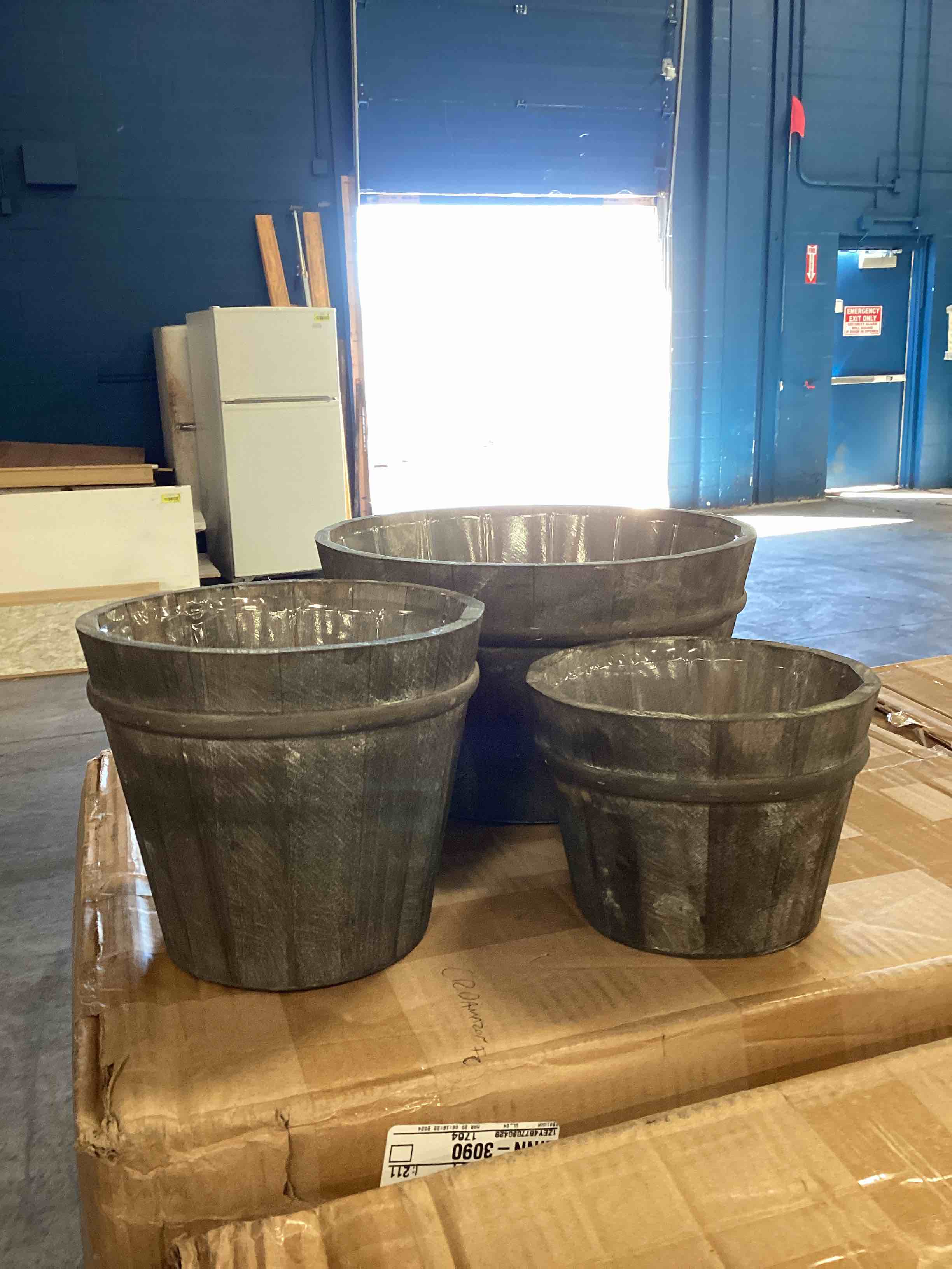 Three piece wood planter set