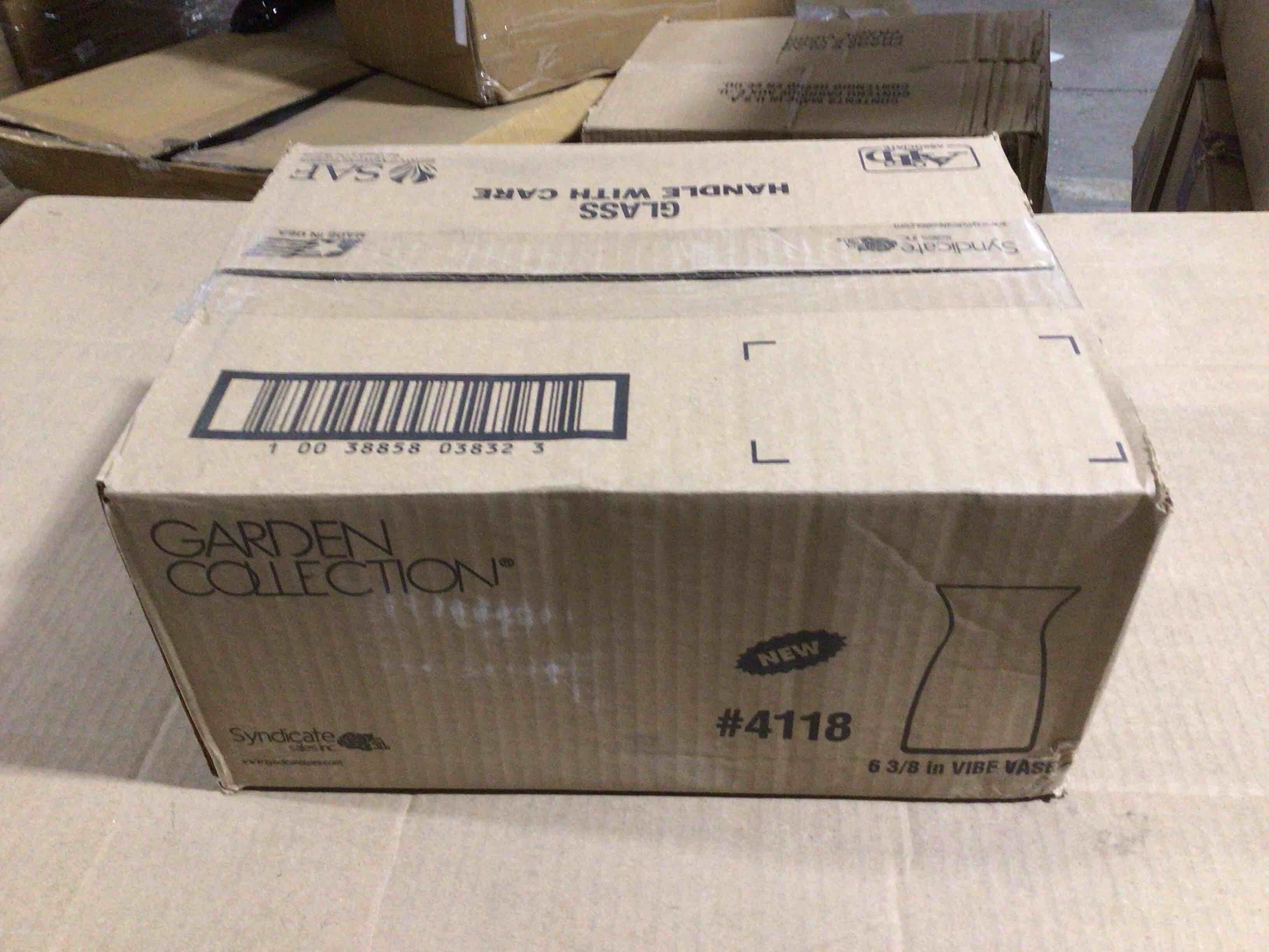 Case of 12 Syndicate Sales 6 3/8 Inch Clear Vibe Vases