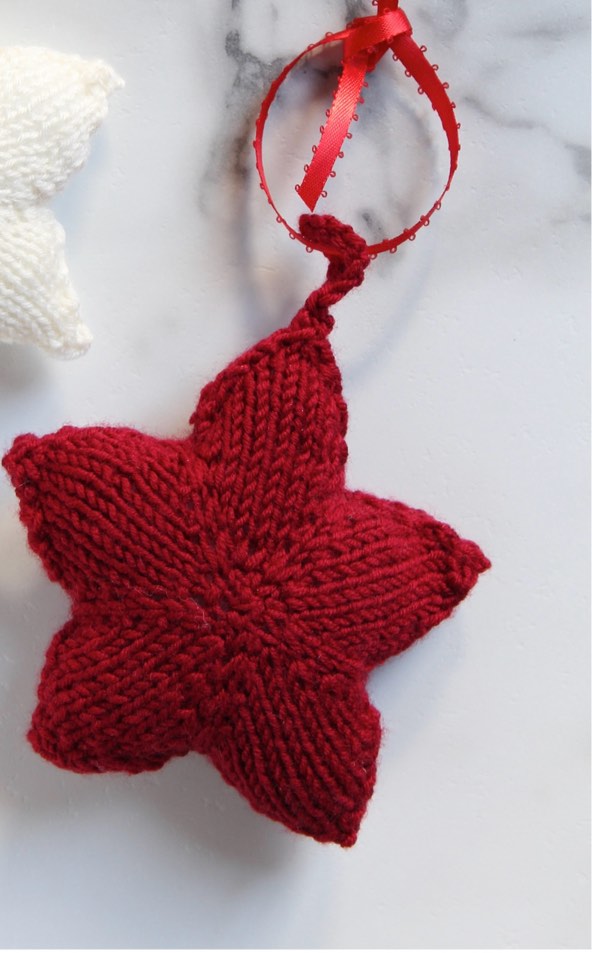Holiday Style Knit Star Ornaments, Red