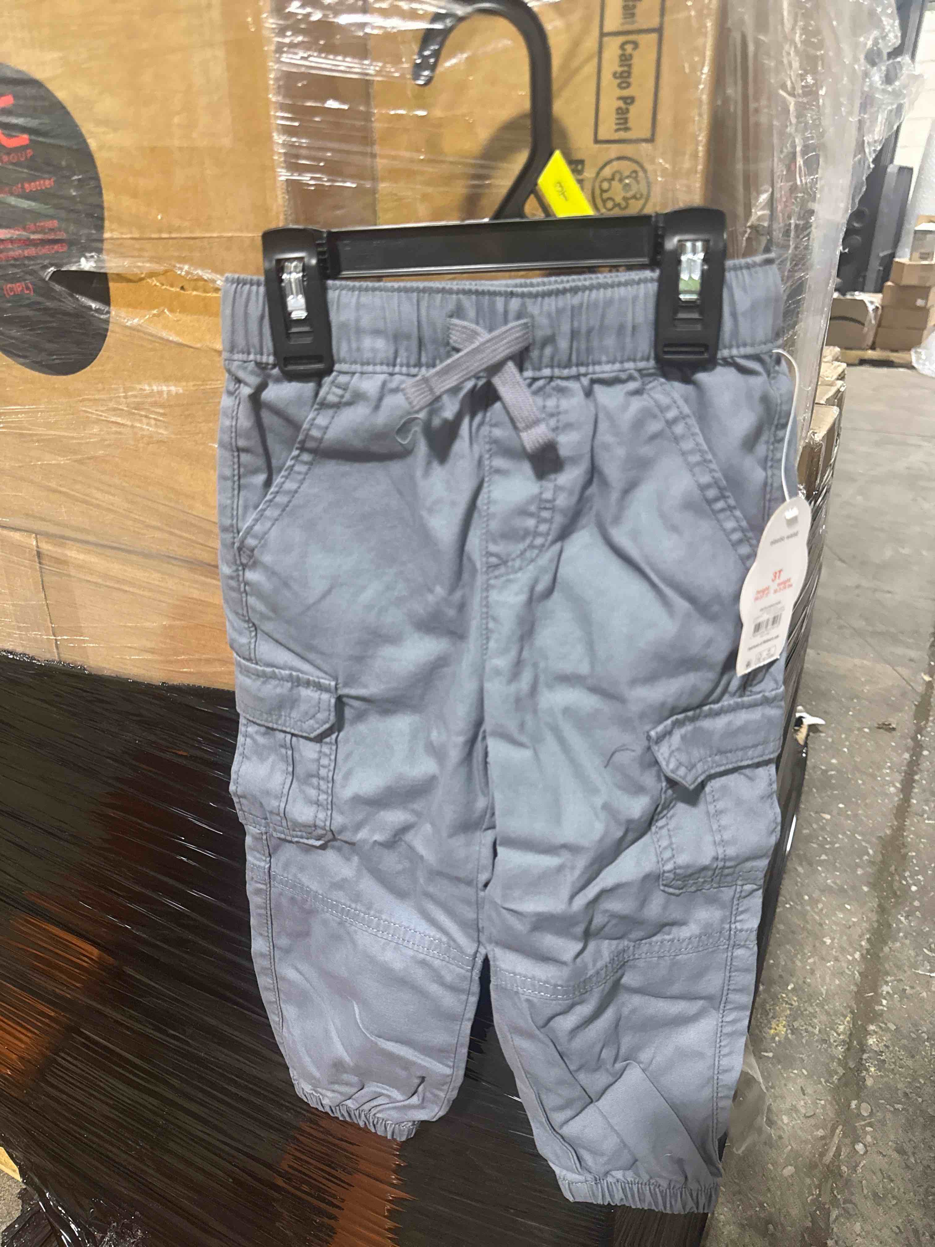Condition photo showing New/Like New for size 3t boys’ gray cargo jogger pants
