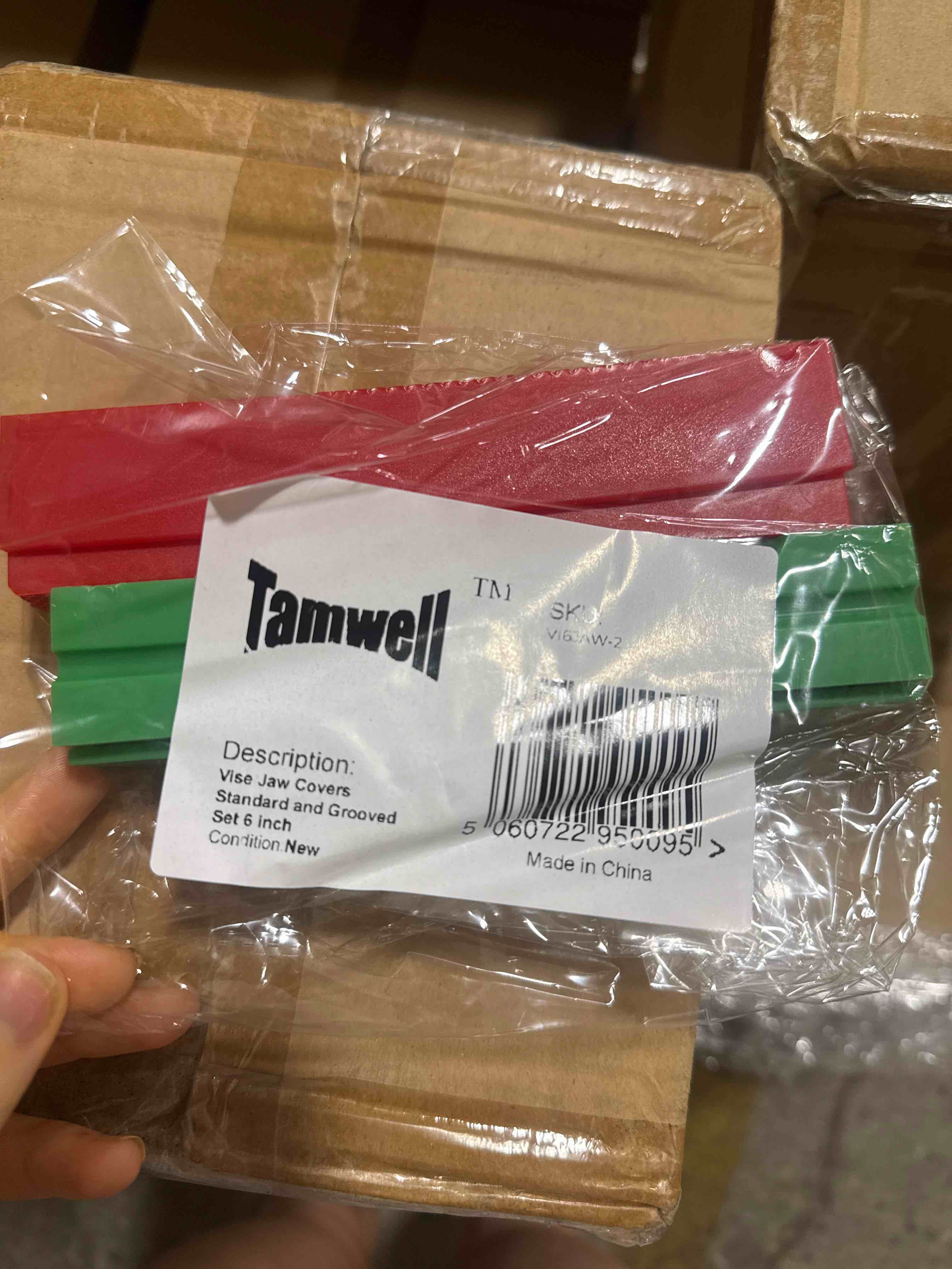 Condition photo showing Brand New for tamwell vise jaw covers standard and grooved set 6 inch