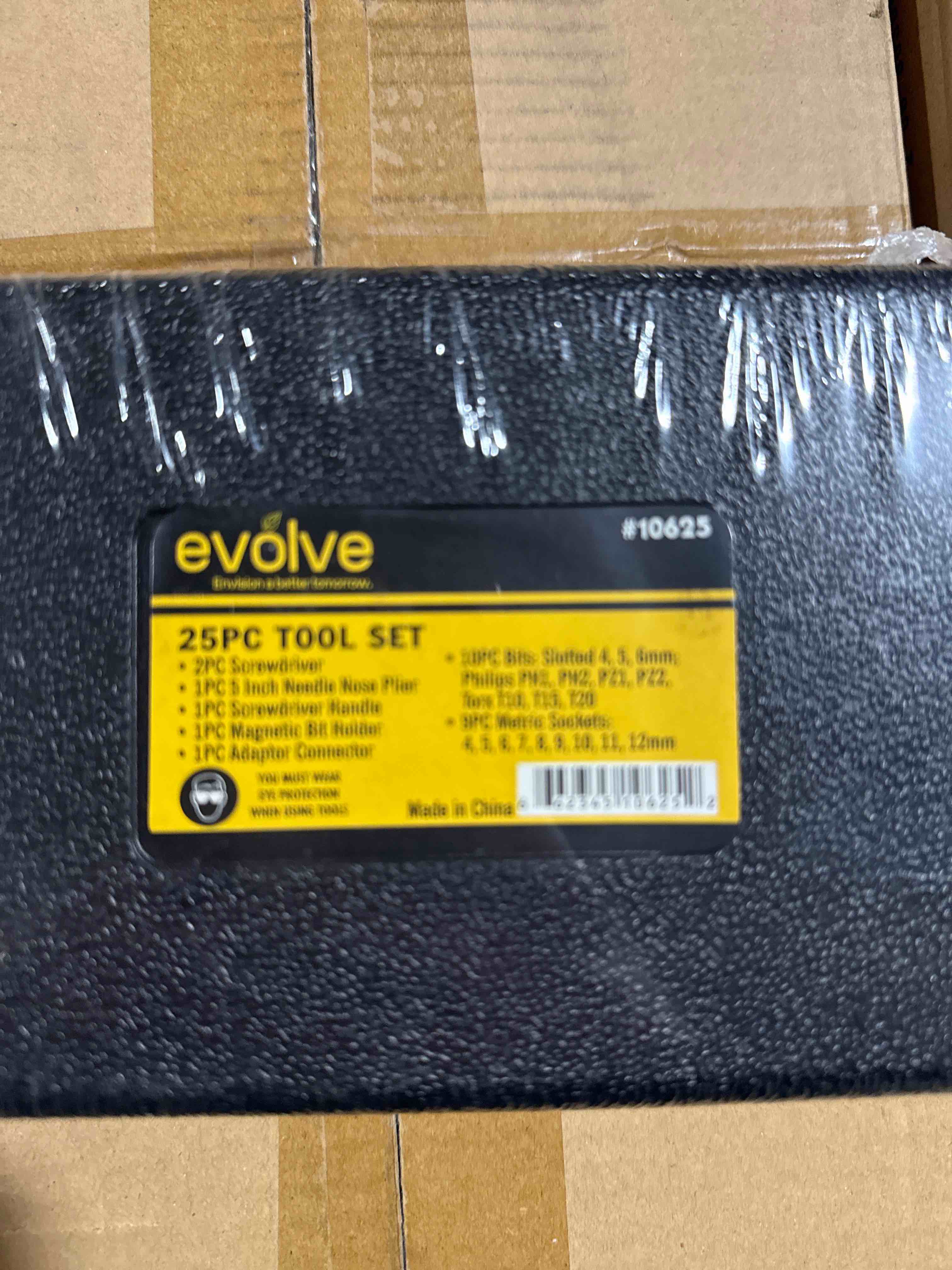 Condition photo showing Brand New for evolve 25 piece tool set