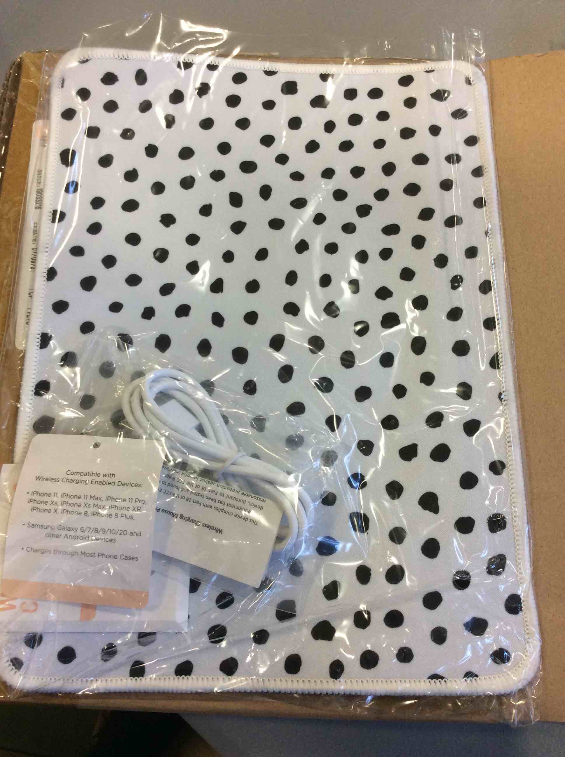 vivitar wireless charging mousepad