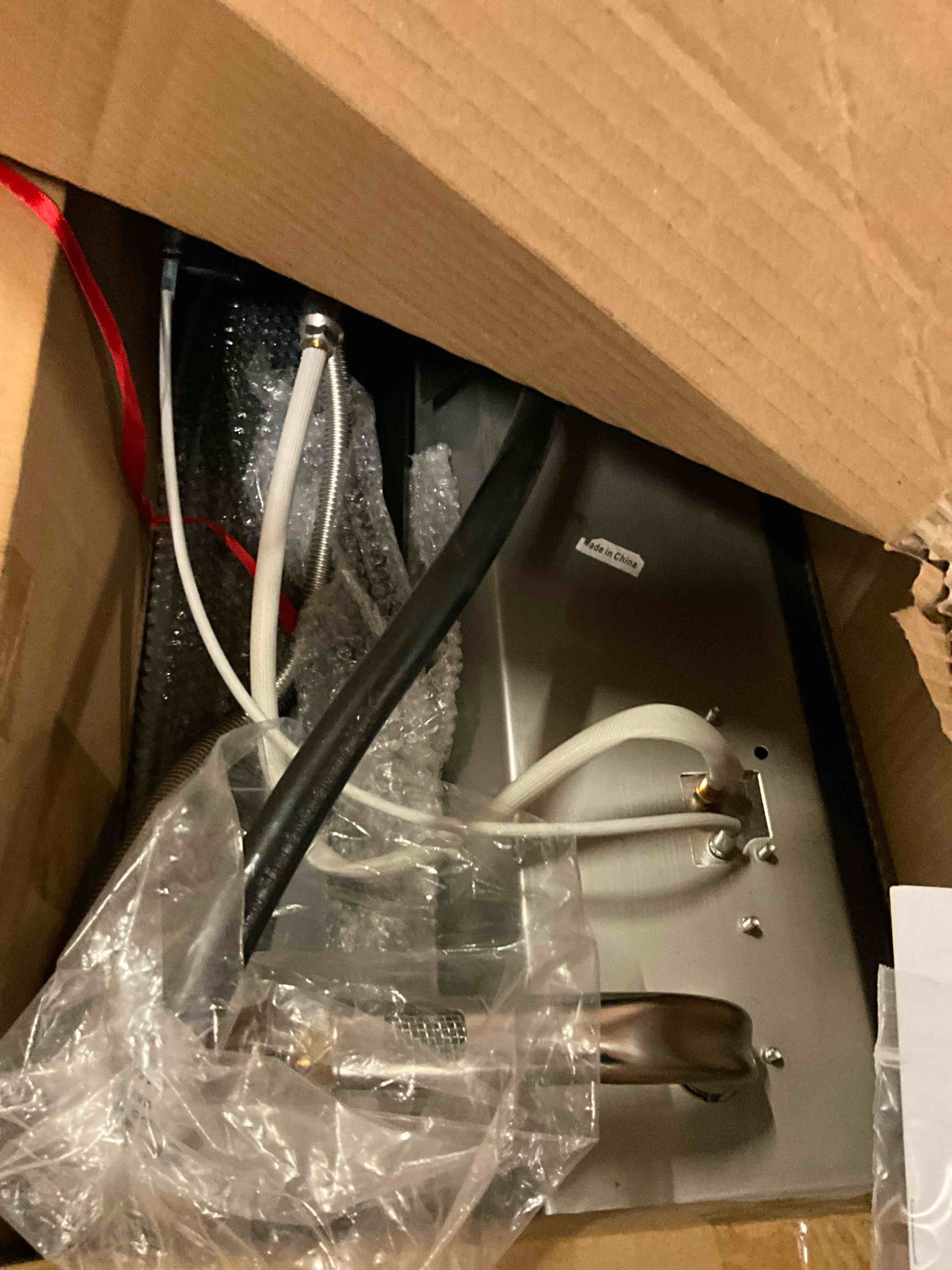 https://s3.amazonaws.com/lotting-images-prod/6944937605072_1754575896518.jpeg