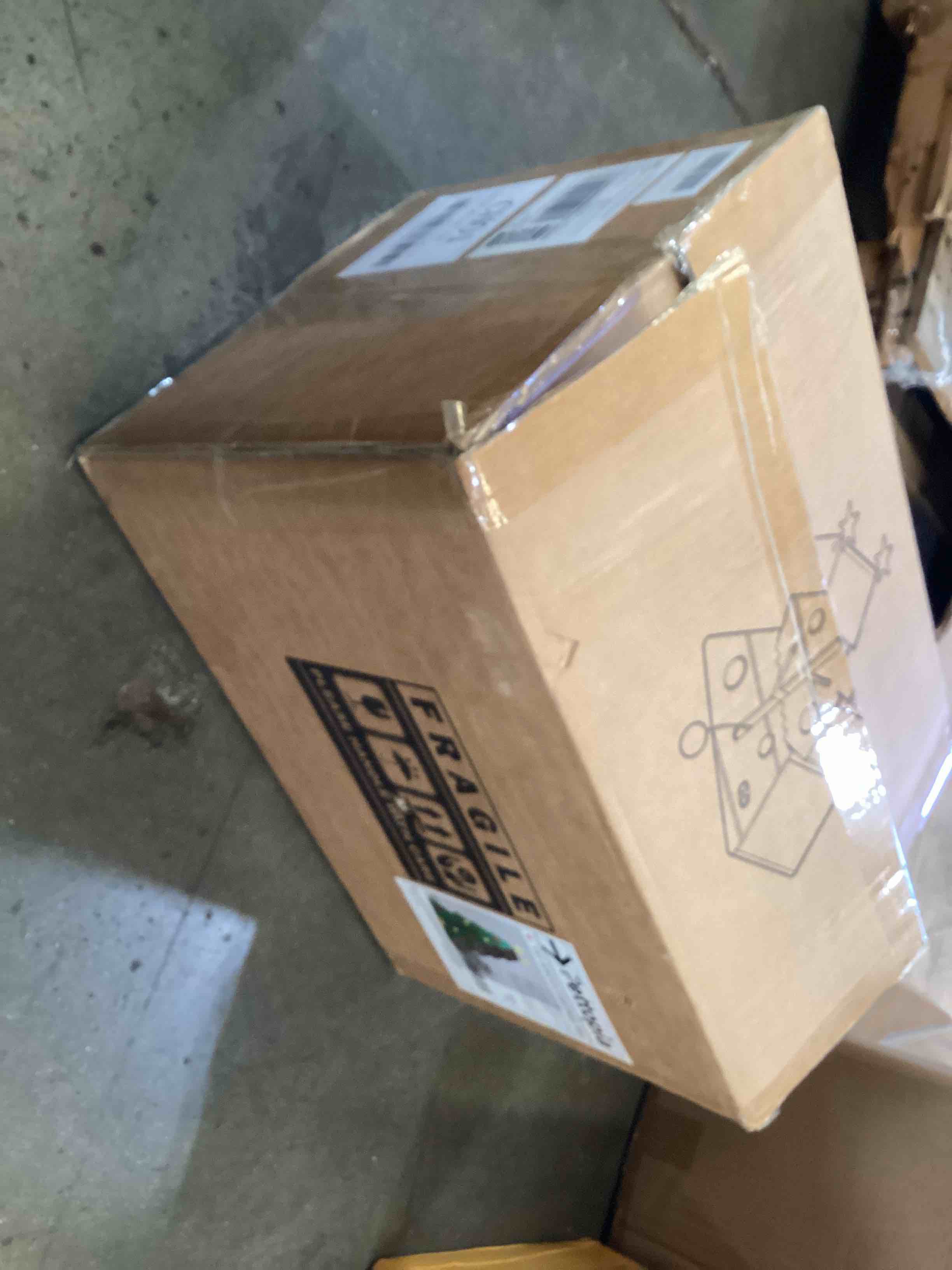 https://s3.amazonaws.com/lotting-images-prod/6972350631385_1717162124992.jpeg