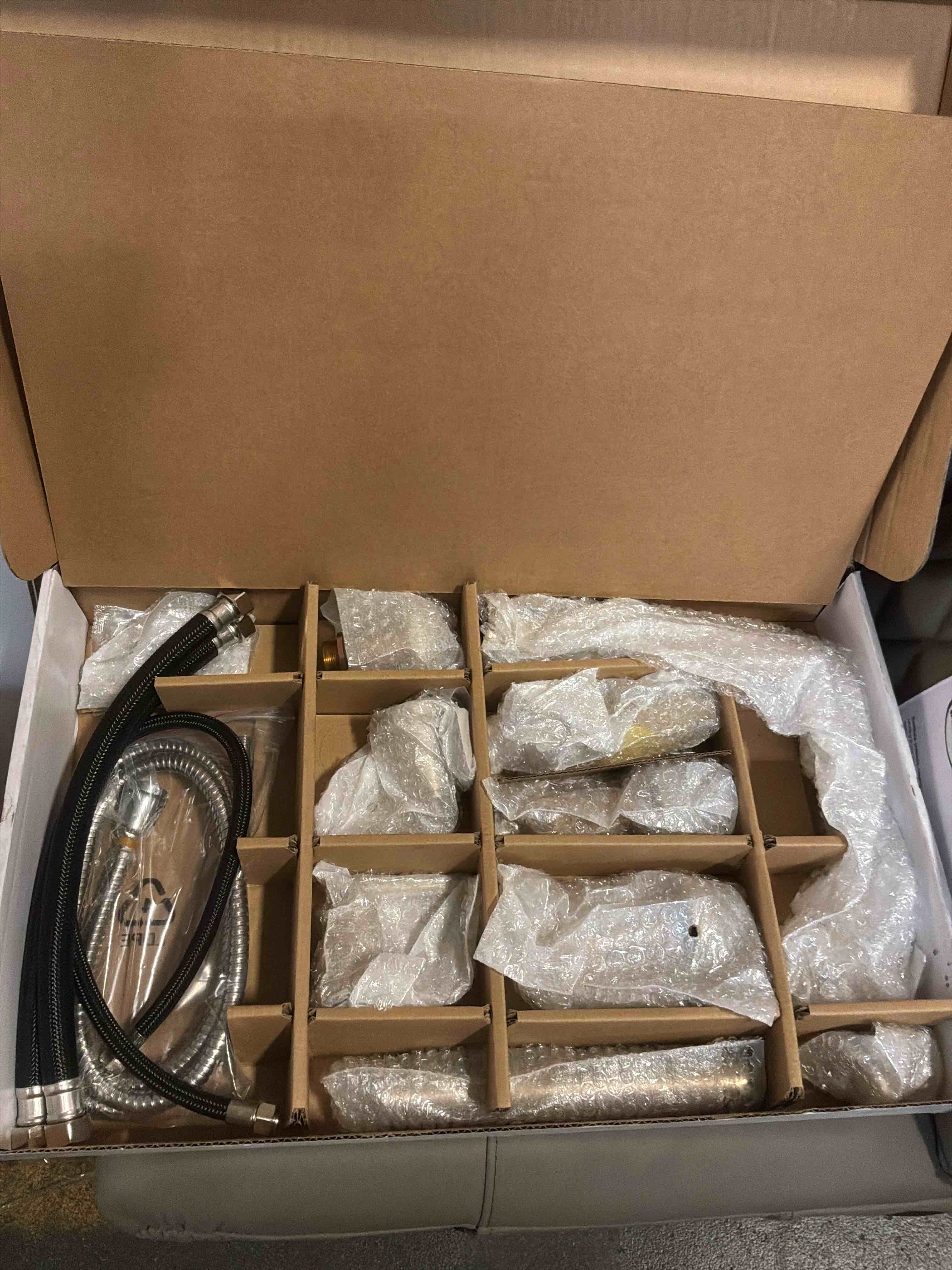 https://s3.amazonaws.com/lotting-images-prod/731352958847_1781633937071.jpeg