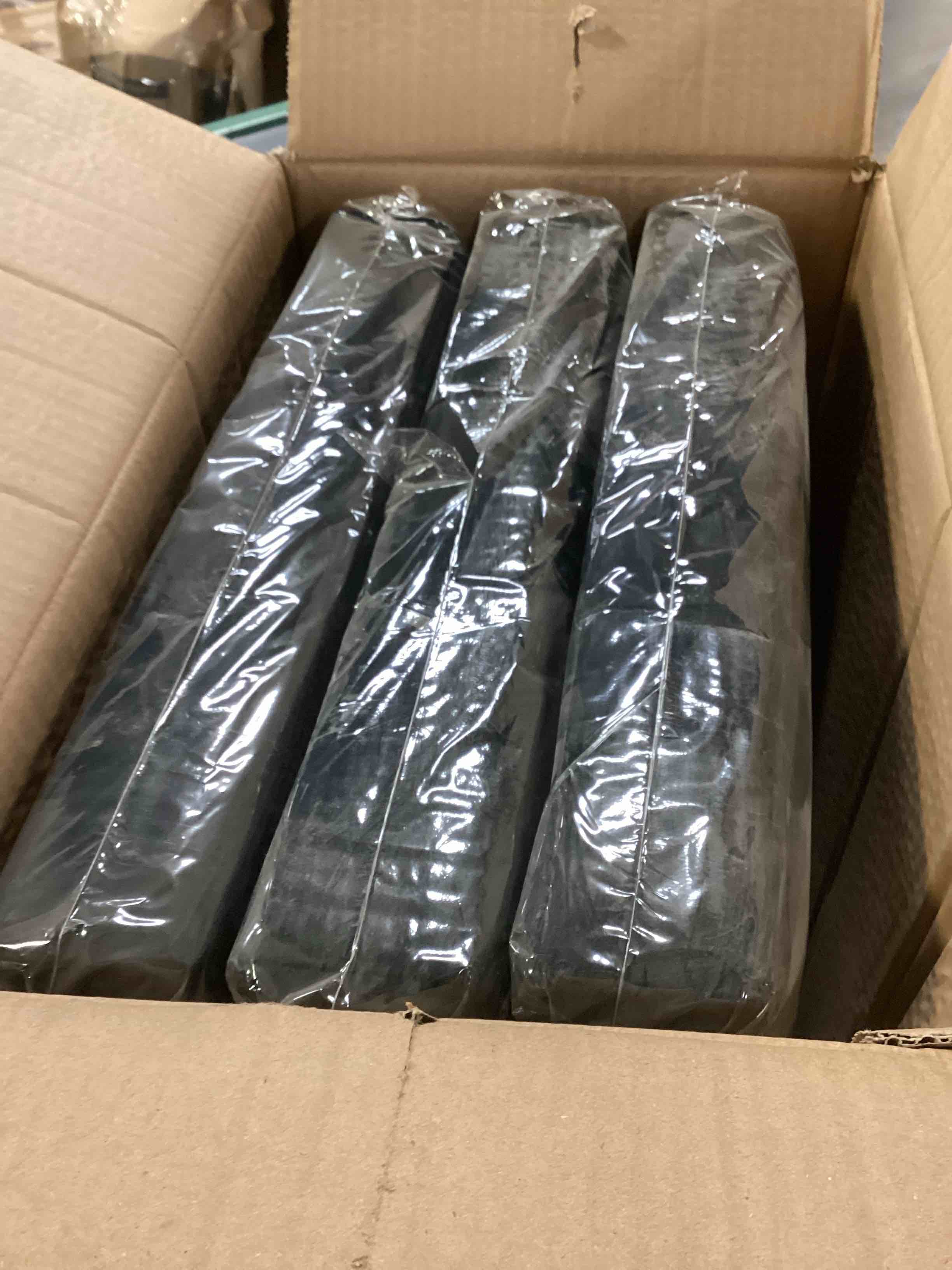 https://s3.amazonaws.com/lotting-images-prod/758647537273_1757591600073.jpeg