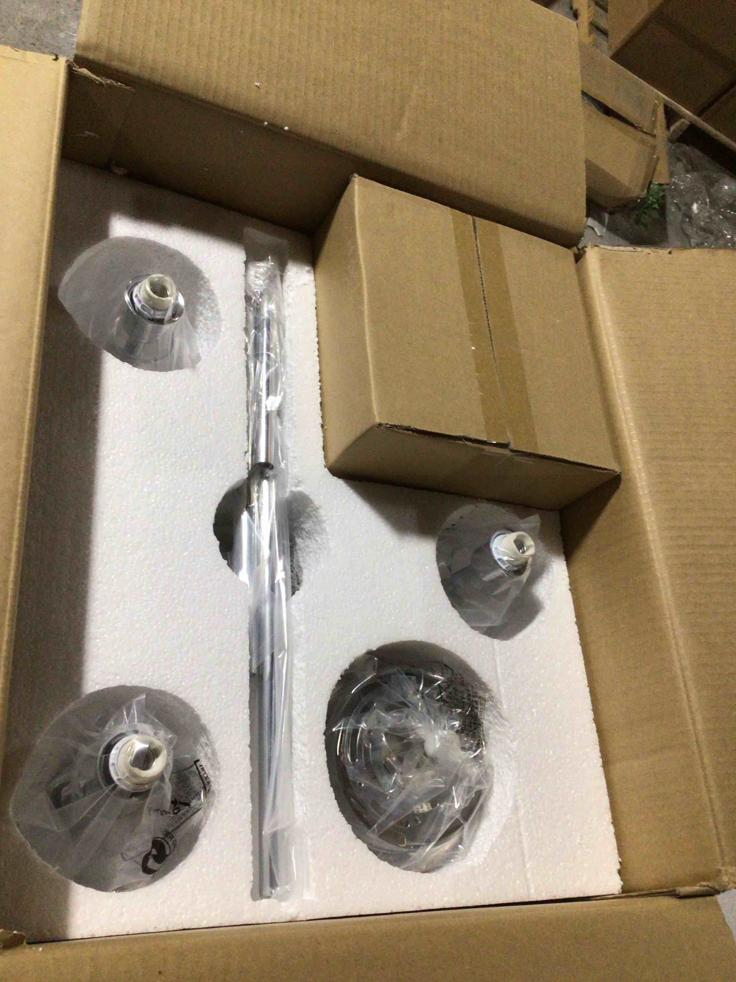Condition photo showing New/Like New for WORLD IMPORTS SPERANZA COLLECTION 5-LIGHT CHROME CEILING PENDANT WI19523W