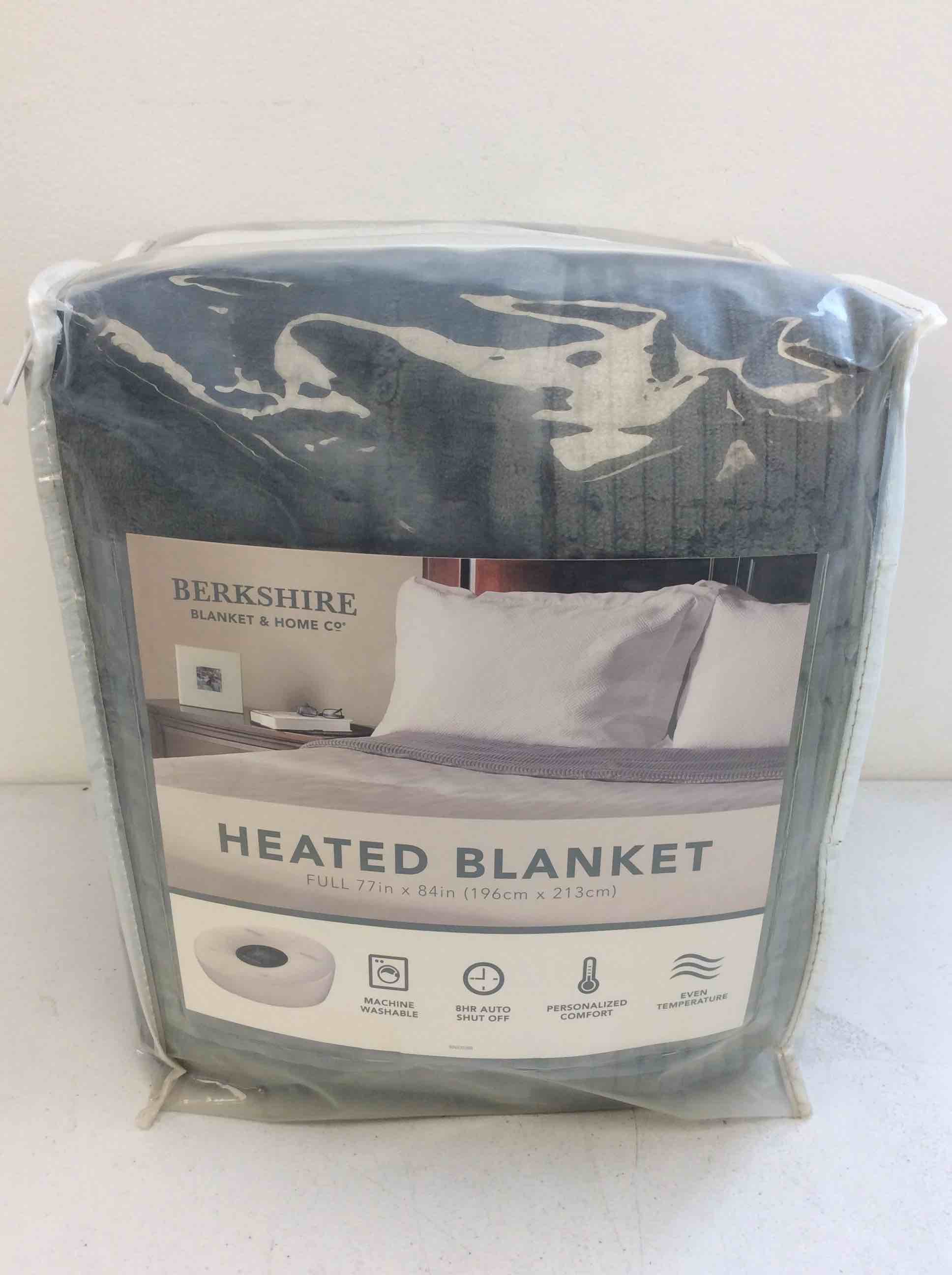 Condition photo showing New/Like New for berkshire blanket & home co heated blanket in gray size full