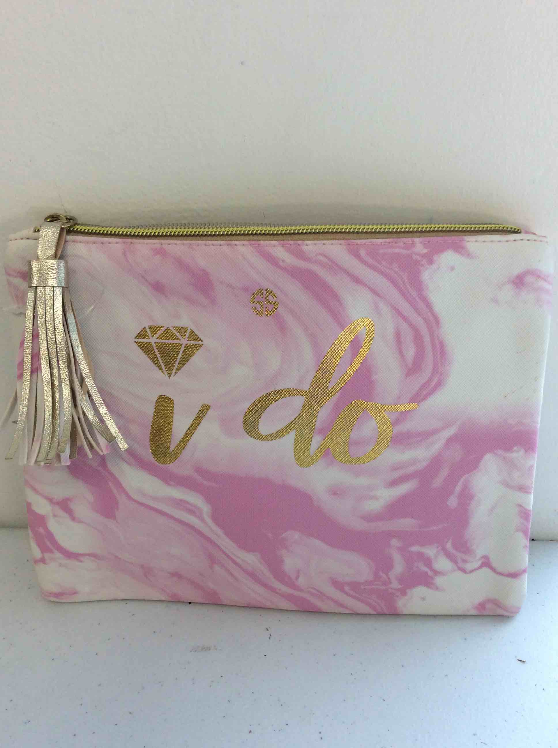 Condition photo showing New/Like New for simply southern i do pink cosmetic bag