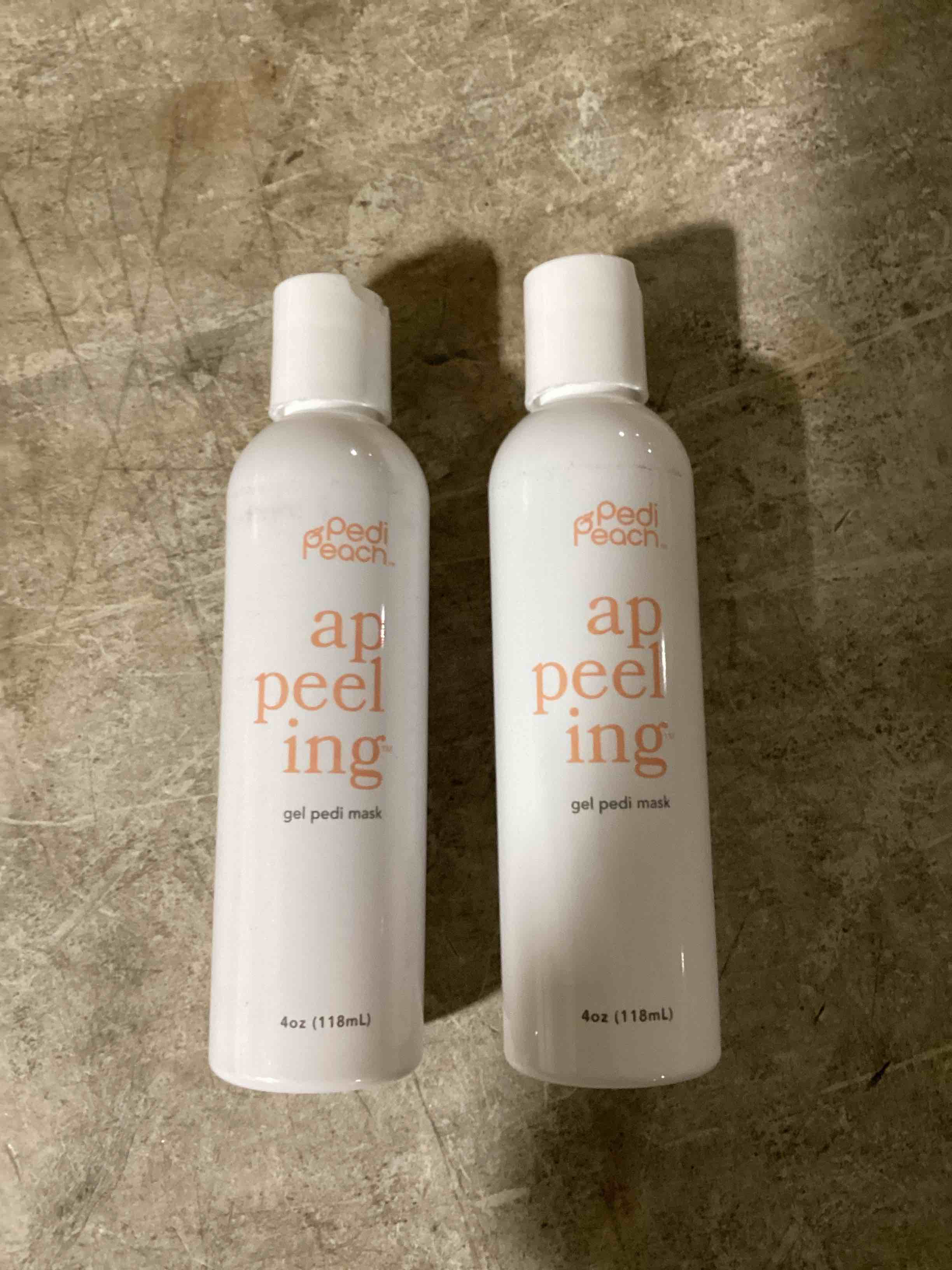 Condition photo showing New/Like New for pack of 2 pedi peach appeeling gel pedi mask 4oz