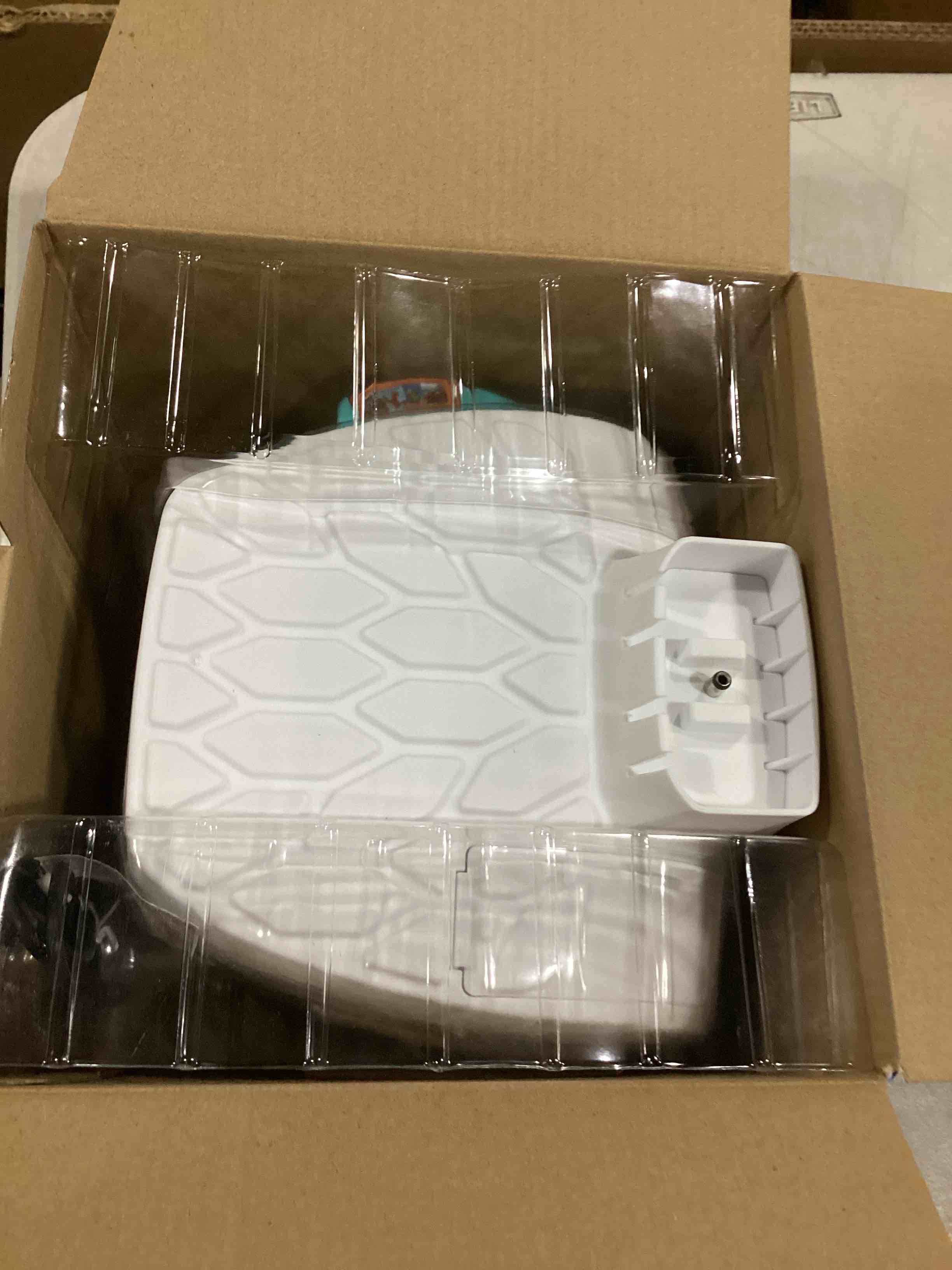 https://s3.amazonaws.com/lotting-images-prod/810099030082_1746451654560.jpeg