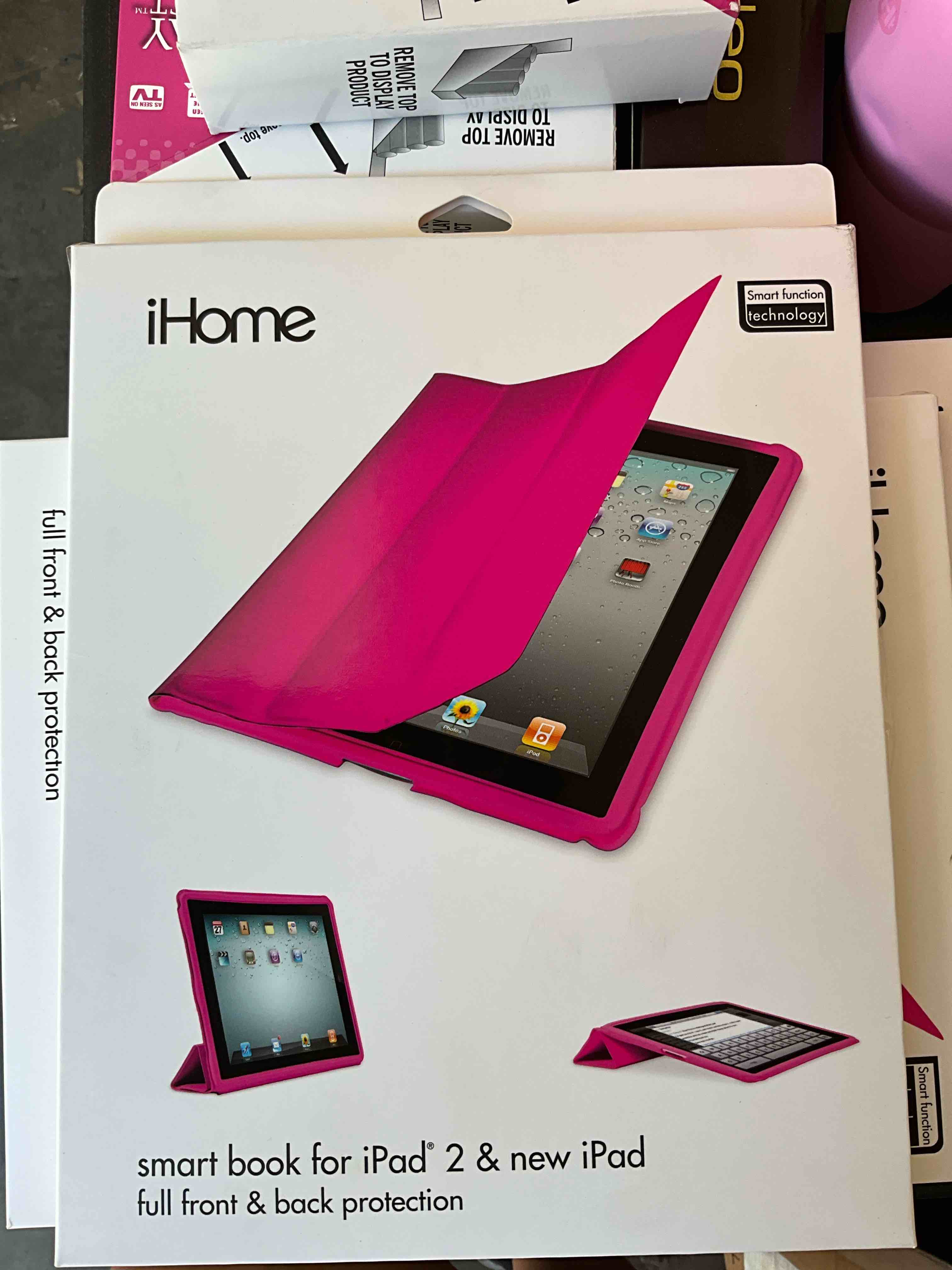 iHome® Smart Book for iPad® 2 (Pink)