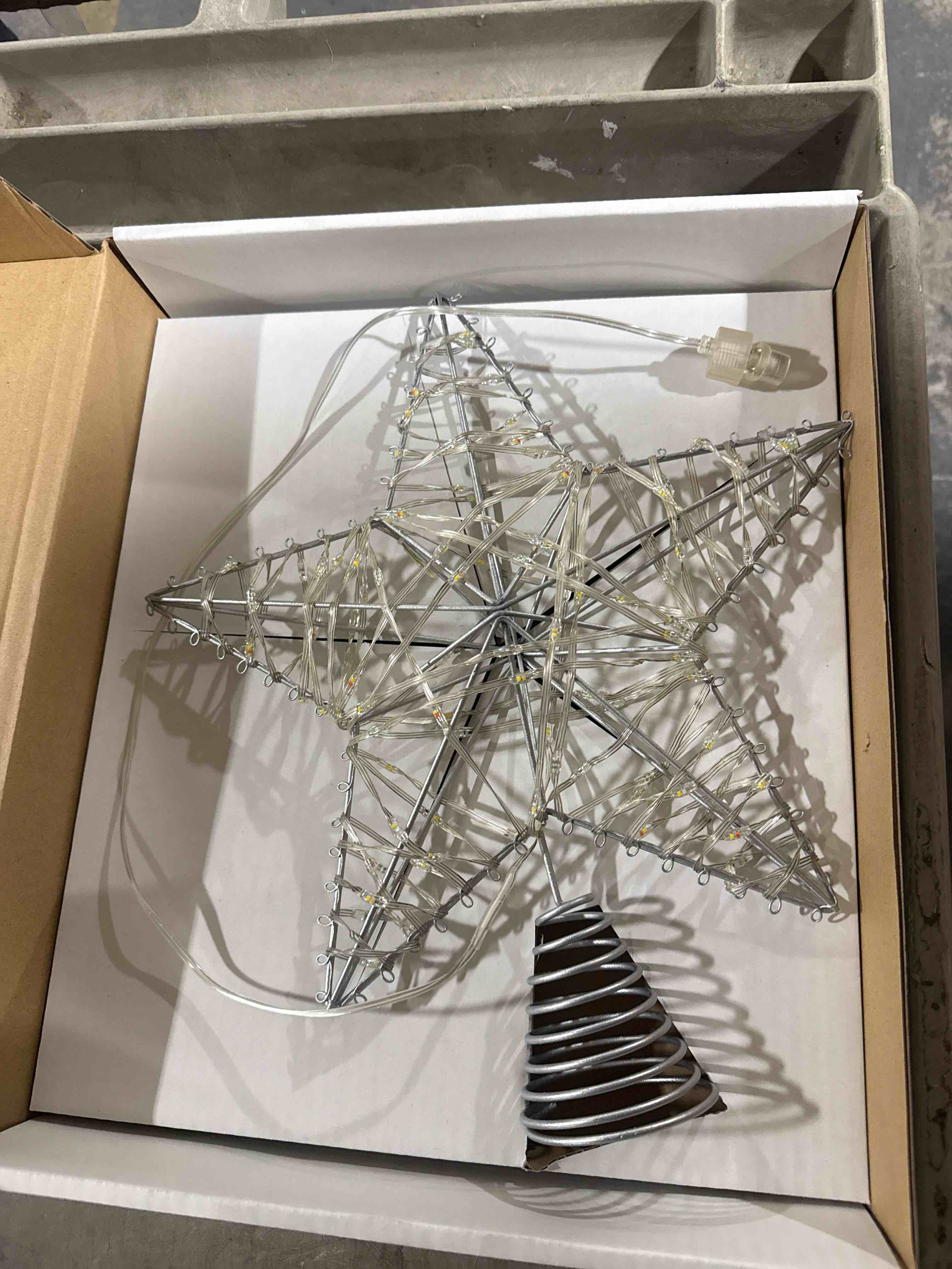 King of Christmas 12 inch silver topper dual color