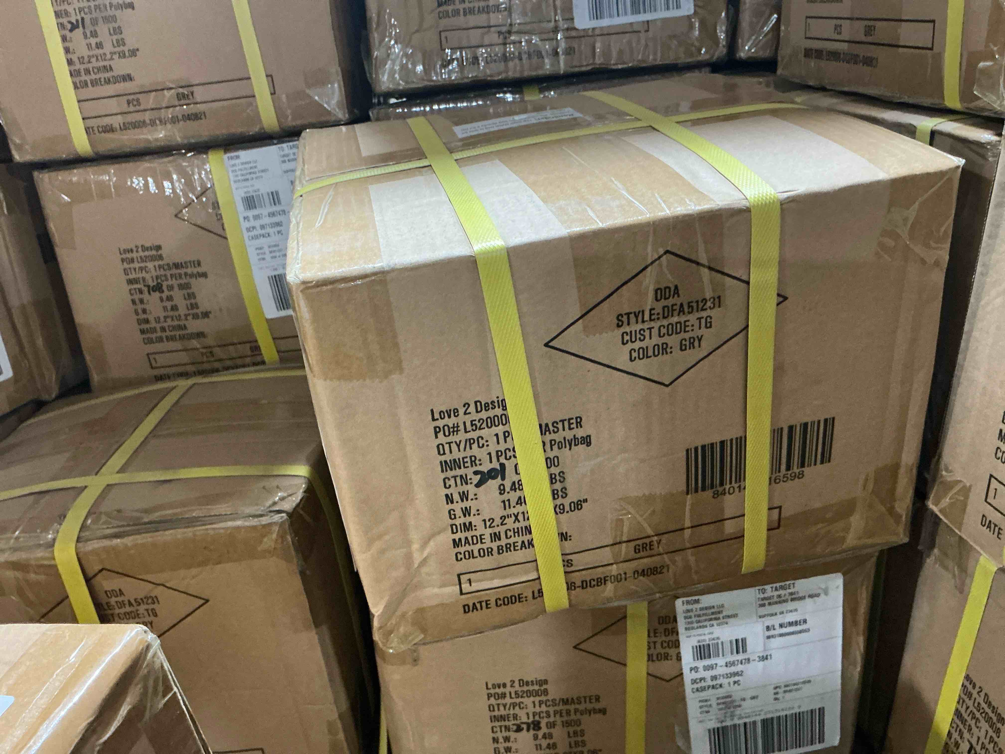 https://s3.amazonaws.com/lotting-images-prod/840144216598_1755354817176.jpeg