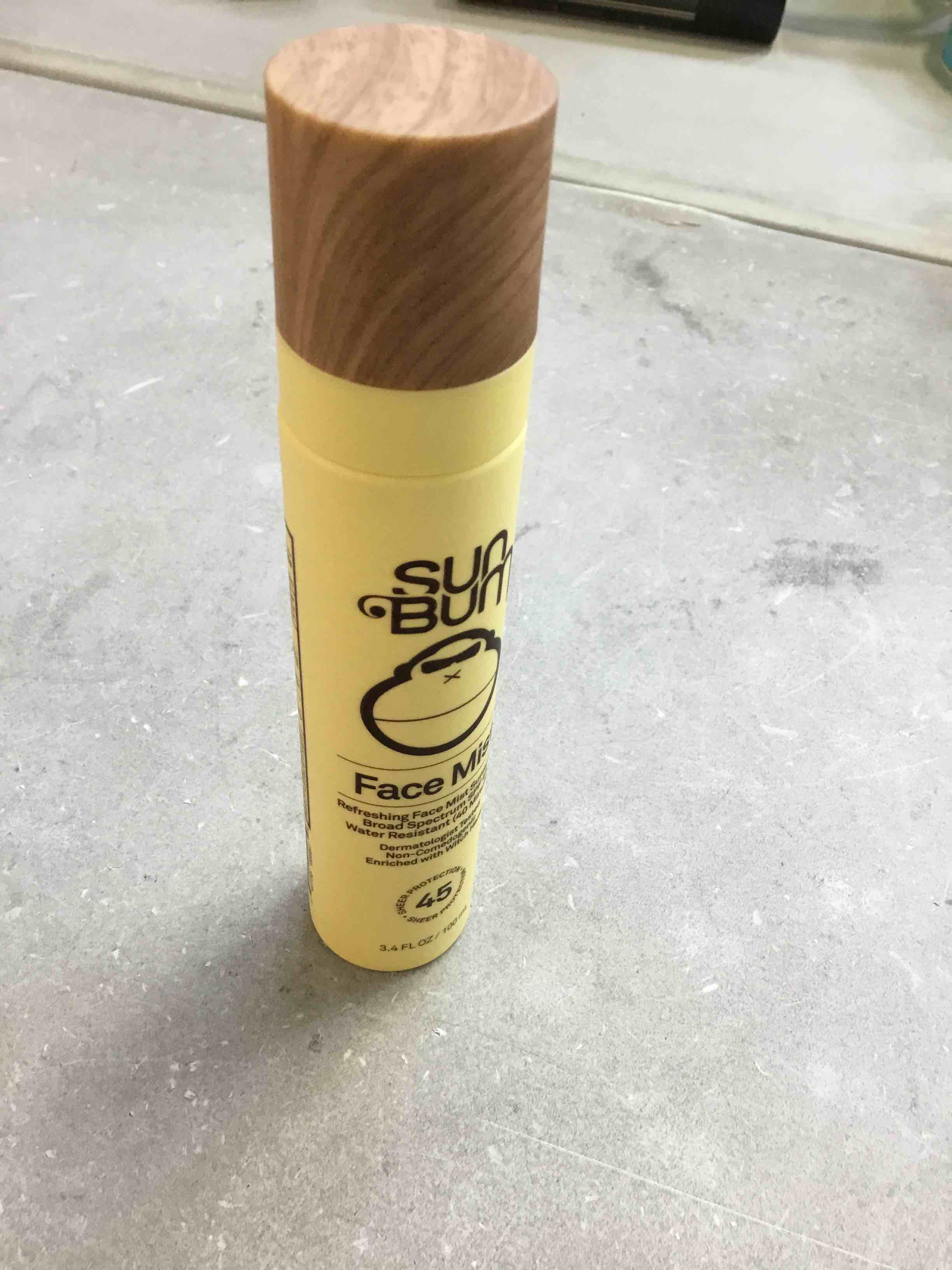 Condition photo showing New/Like New for case of 6 sun bum face mist - 3.4 fl oz - spf 45 exp 12/2024