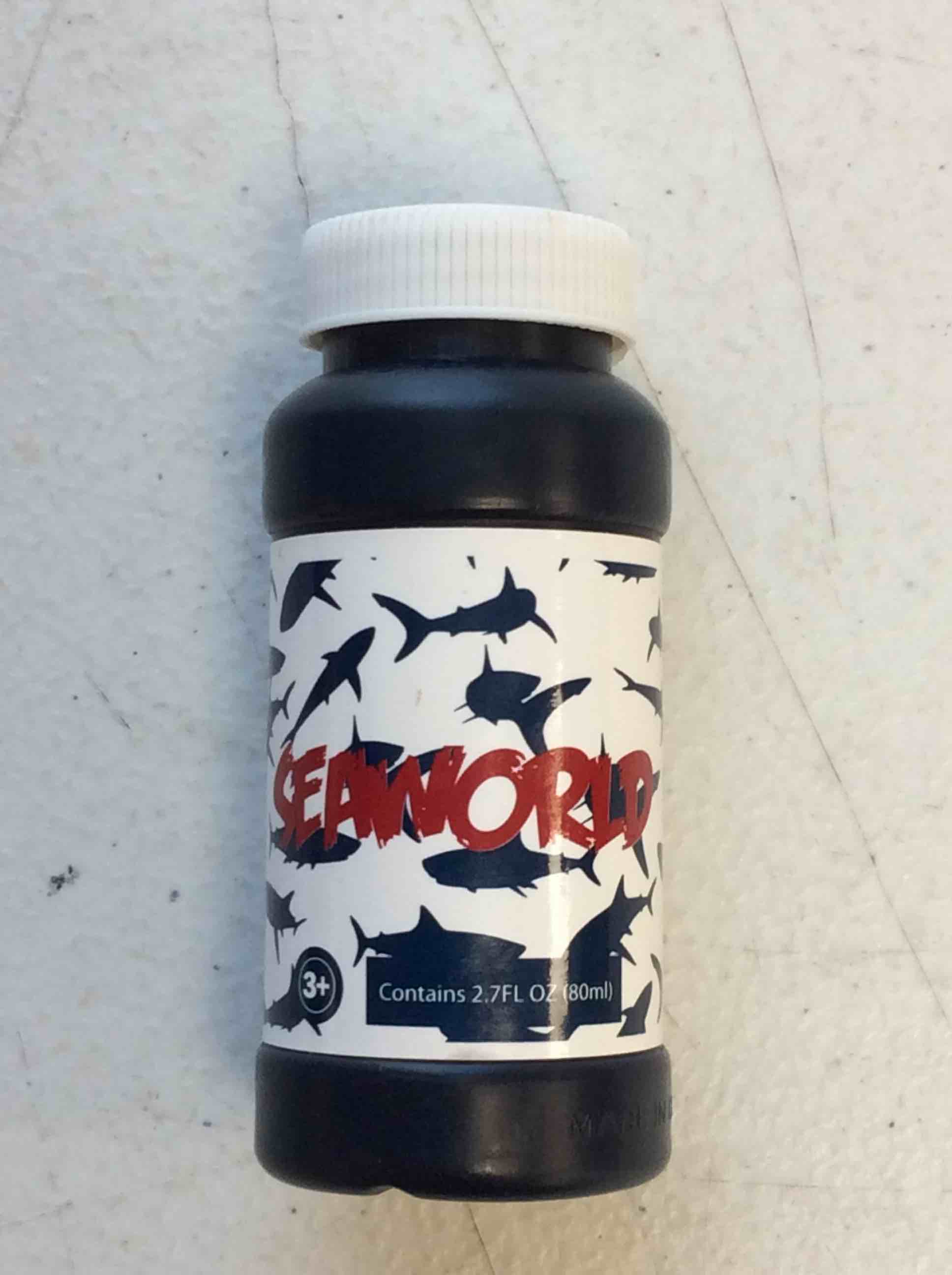 Condition photo showing New/Like New for box of 48 seaworld bubbles