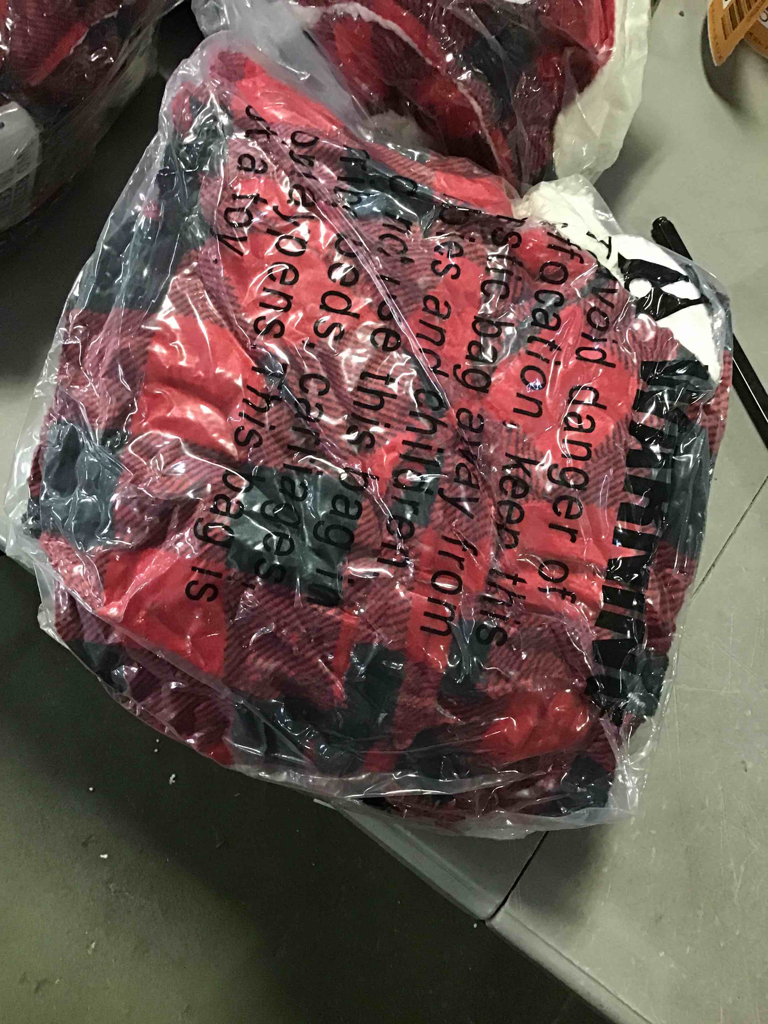 https://s3.amazonaws.com/lotting-images-prod/841478182368_1685707057655.jpeg