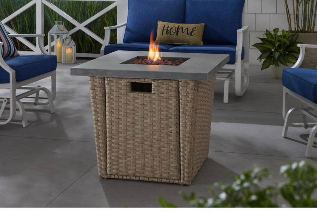 Hampton Bay Haymont 30 in. W 40000 Btu Gray Steel Propane Outdoor Fire Pit Table with Lava Rocks 