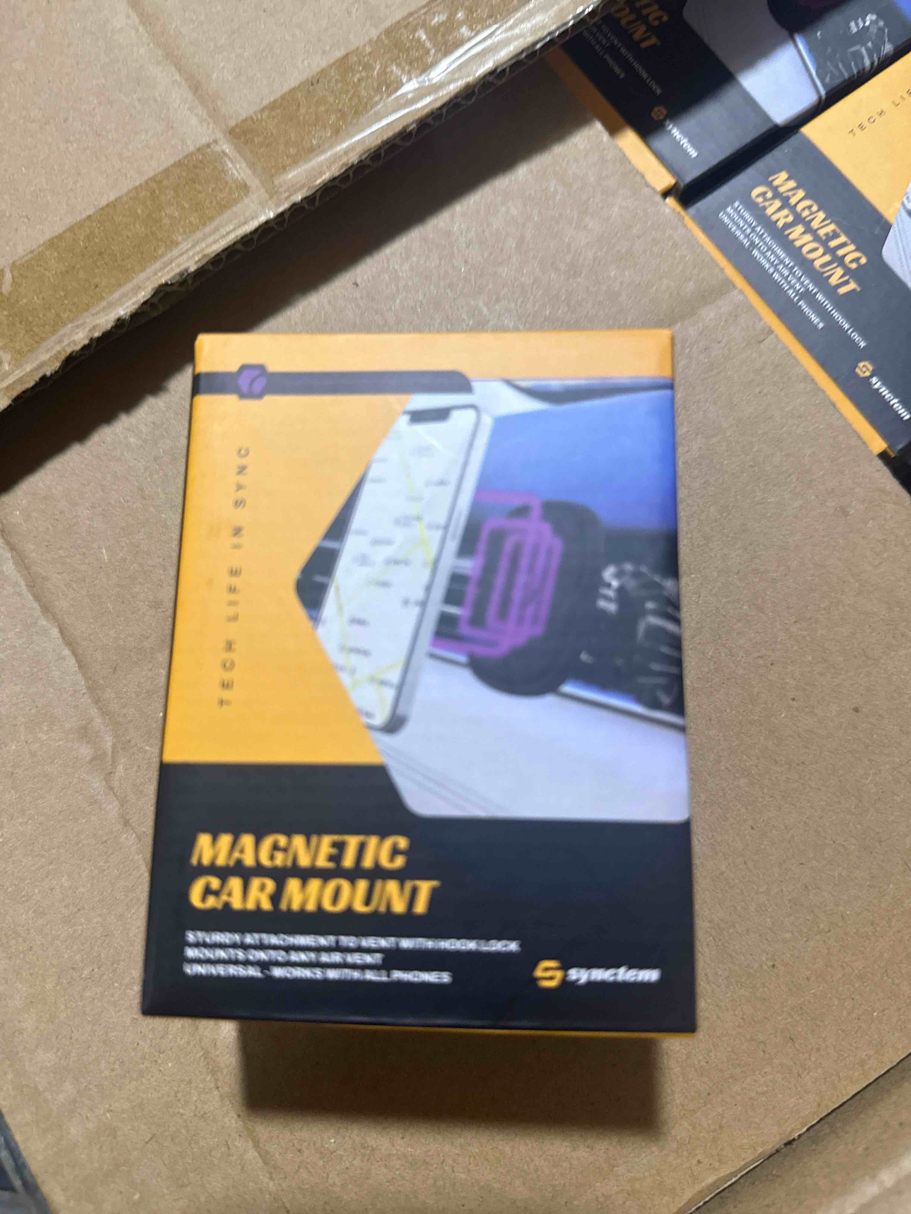 magnetic car mount