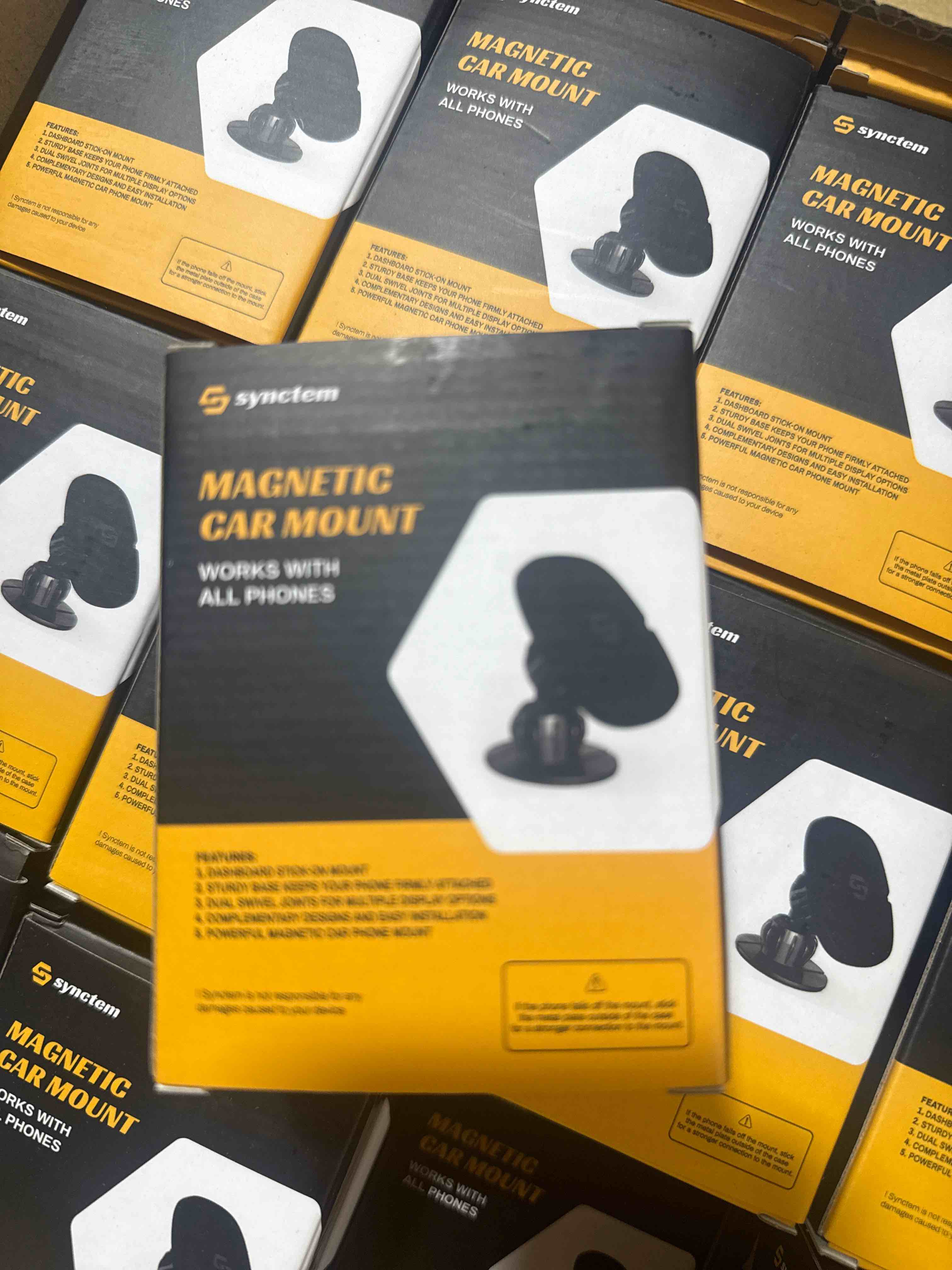 magnetic car mount works with all phones