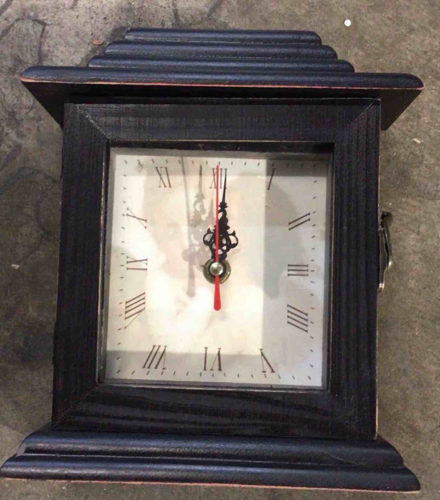 Vintage Table Clock, 87812