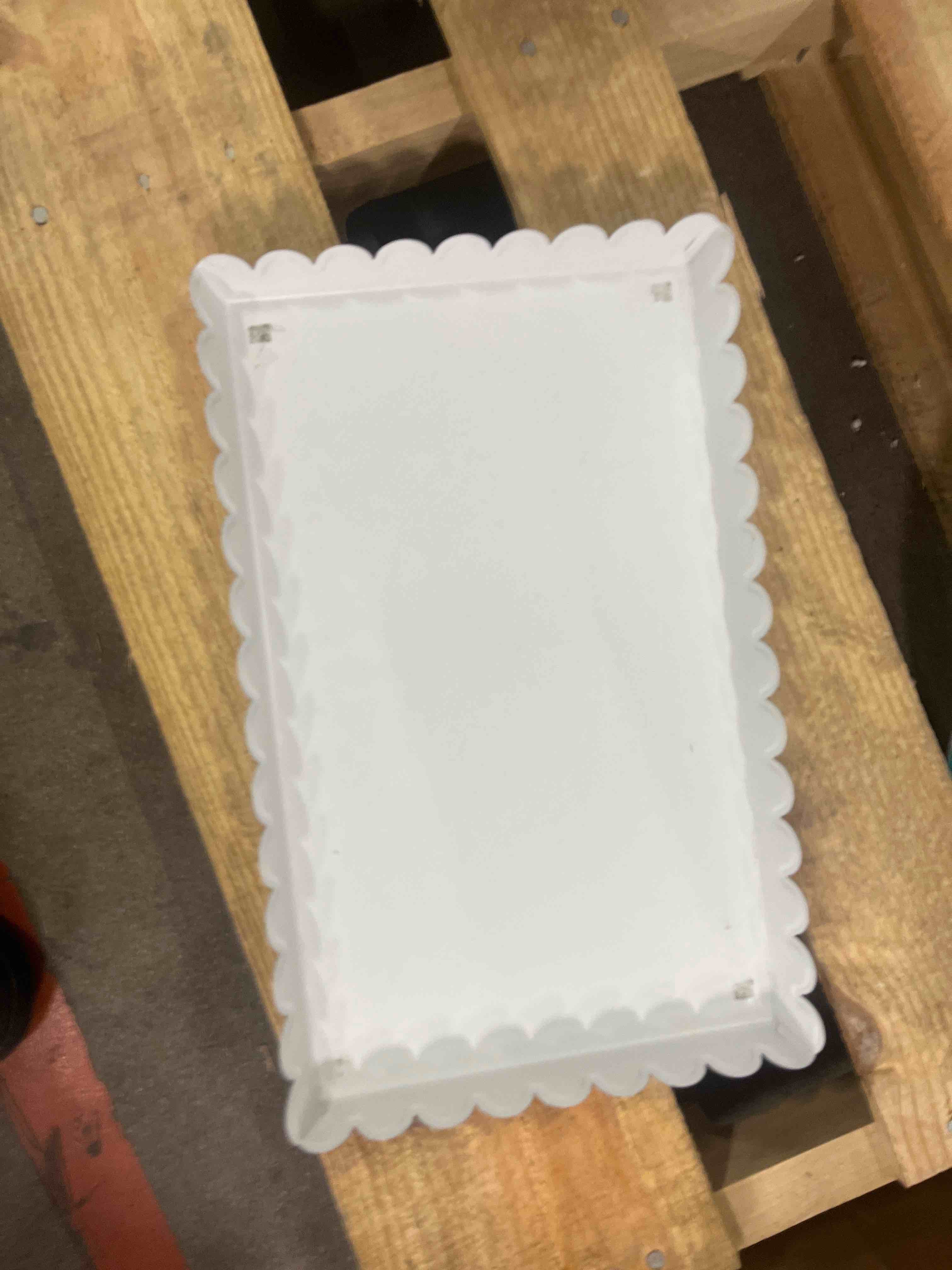  Metal Tray FOOD SAFE. HAND WASH ONLY. NOT MICROWAVE SAFE. NOT OVEN SAFE. NOT DISHWASHER SAFEWHITE