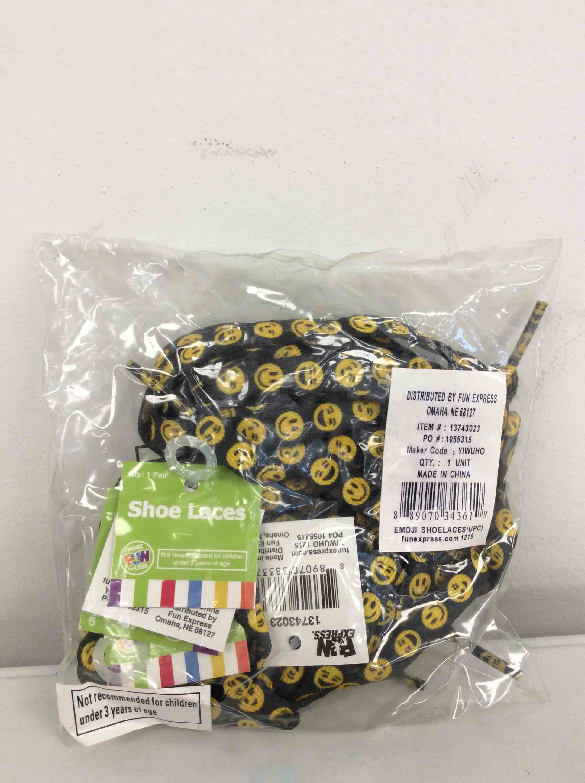 Condition photo showing New/Like New for fun express emoji shoelaces