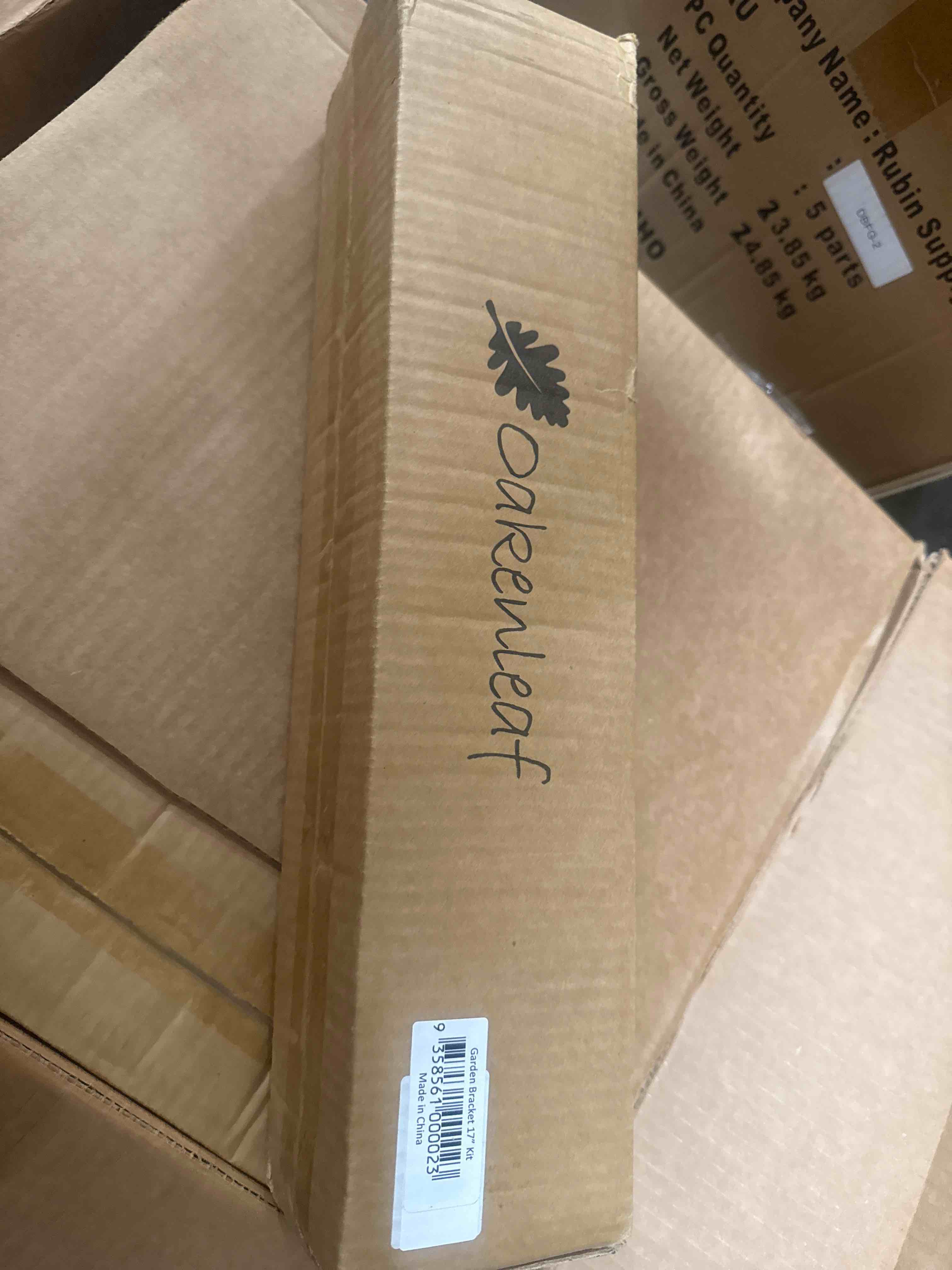 Condition photo showing Brand New for oakenleaf garden bracket 17” kit 