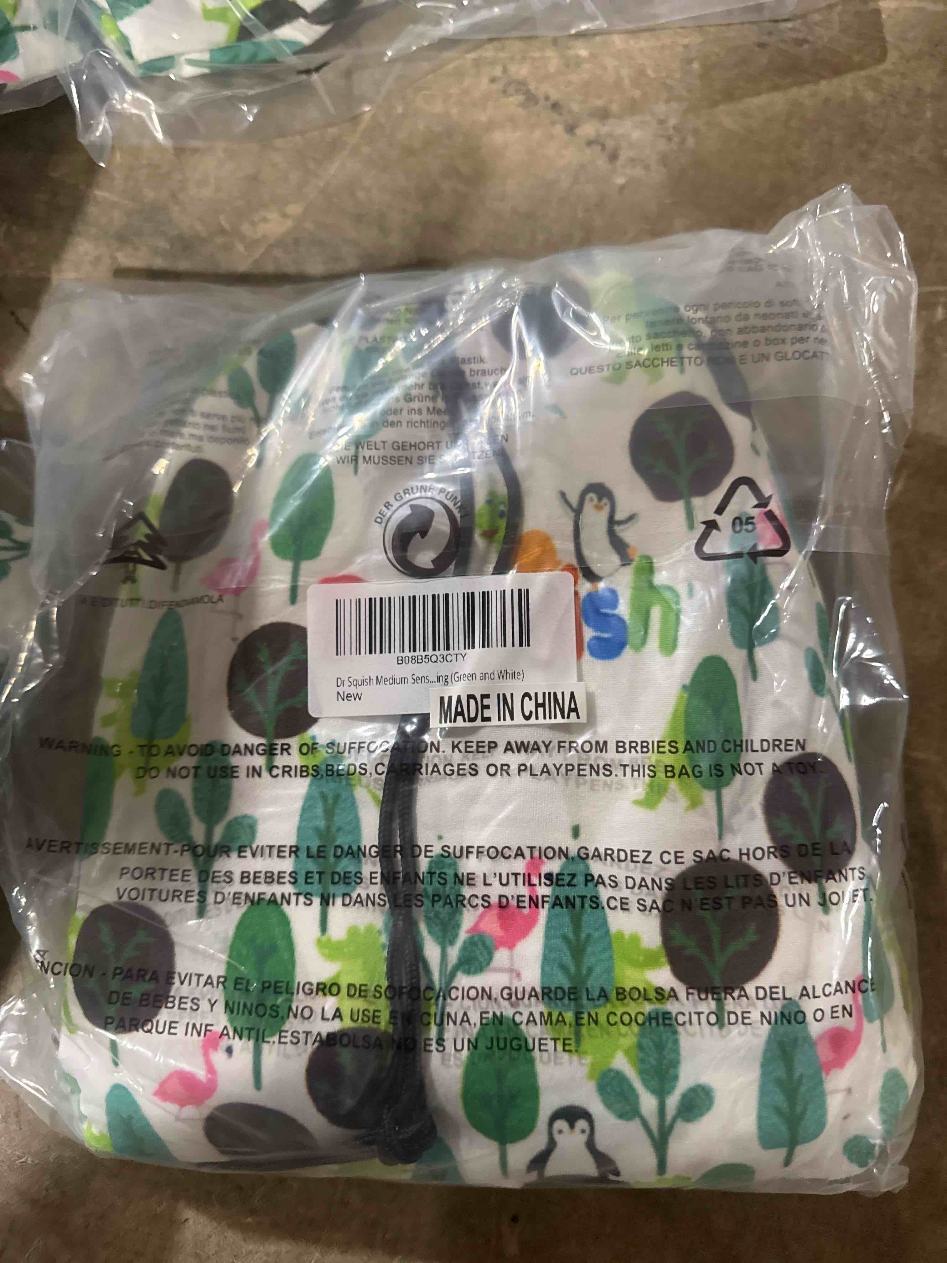 Condition photo showing New/Like New for dr. squish medium sensory sac green white 