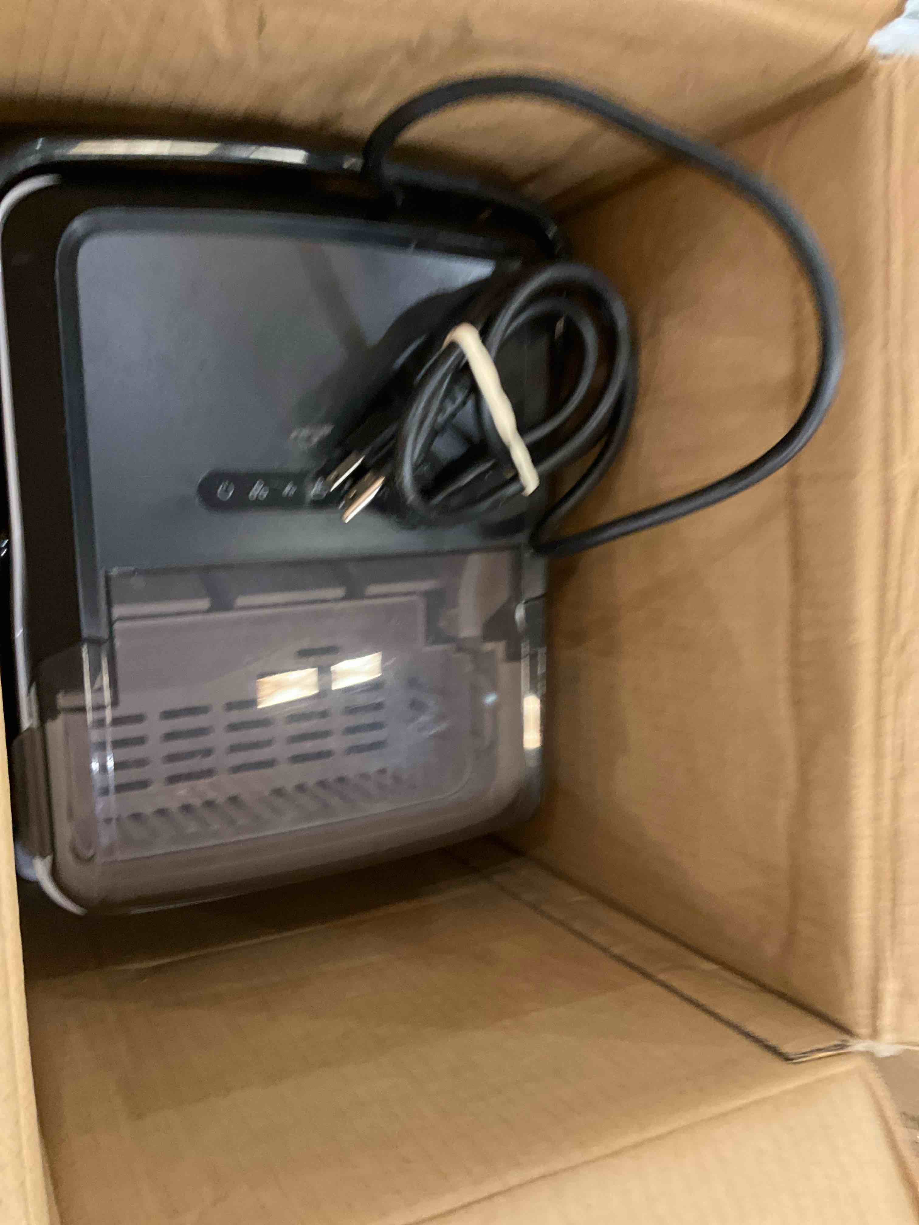 https://s3.amazonaws.com/lotting-images-prod/BargainHunt/AZK1ZXODARJREJZOJSHRN586RJ9E_1717782317319.jpeg