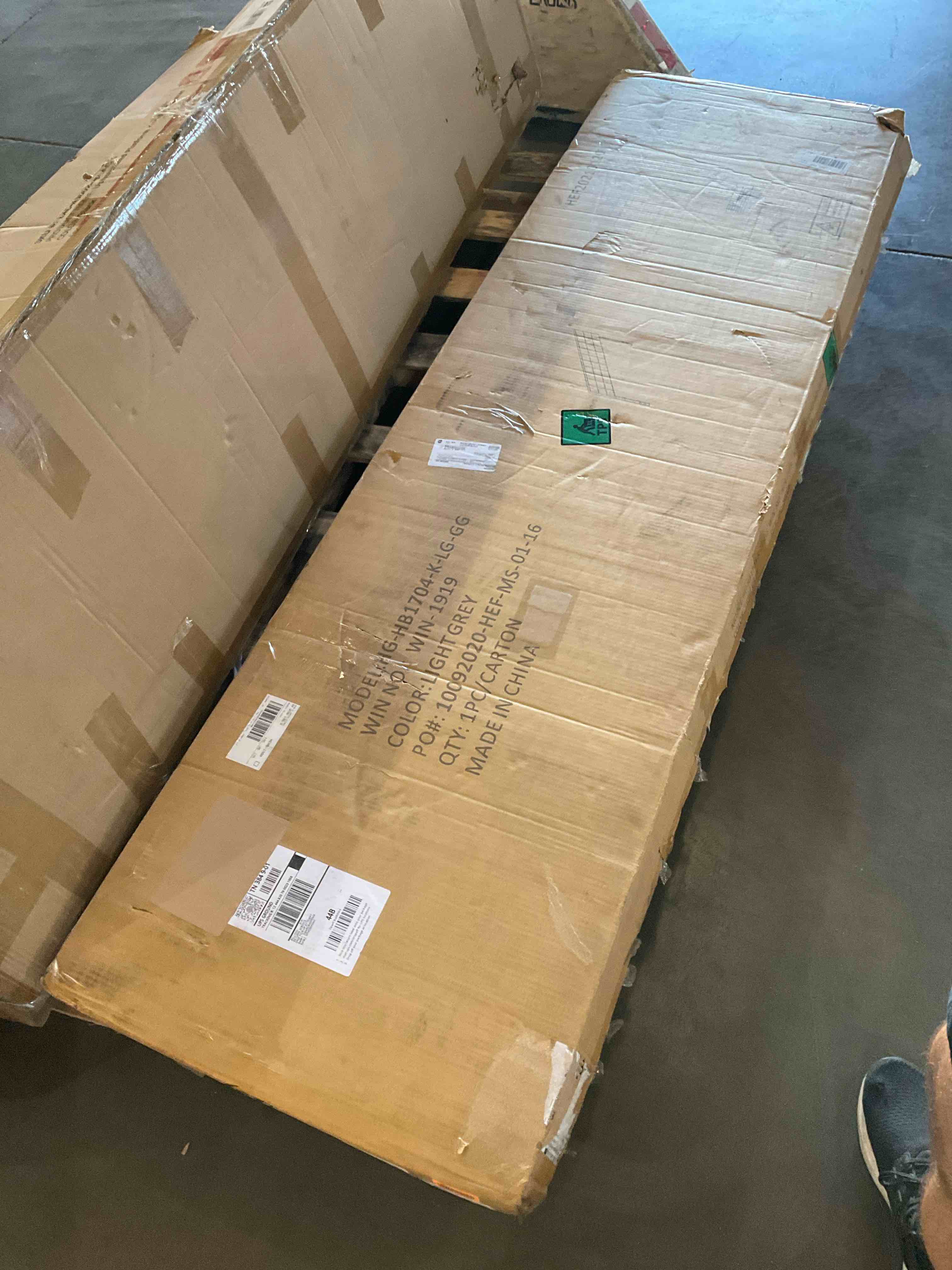 https://s3.amazonaws.com/lotting-images-prod/BargainHunt/BHL00080358_1717760635345.jpeg