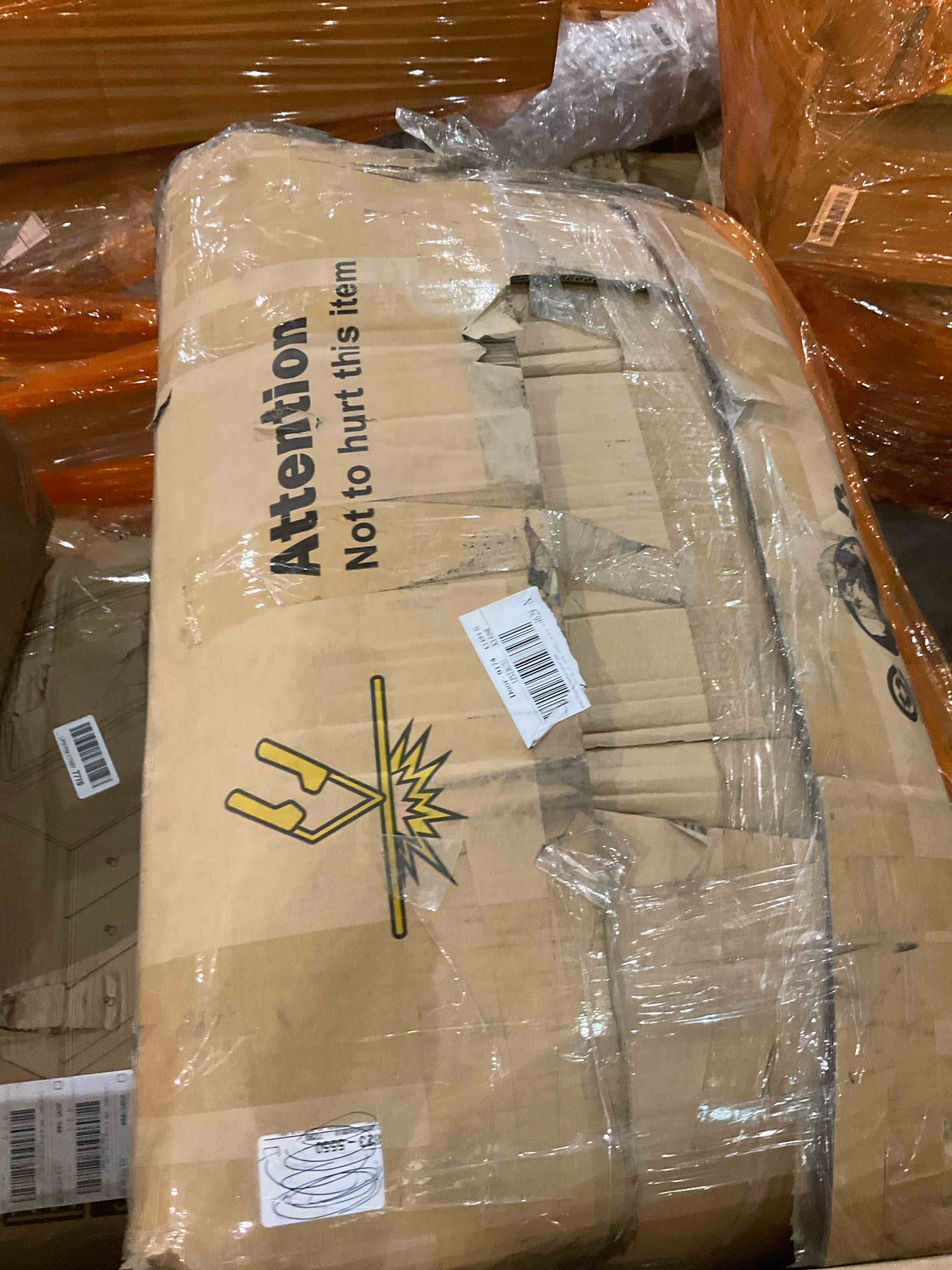 https://s3.amazonaws.com/lotting-images-prod/BargainHunt/BHL00080383_1718192572927.jpeg