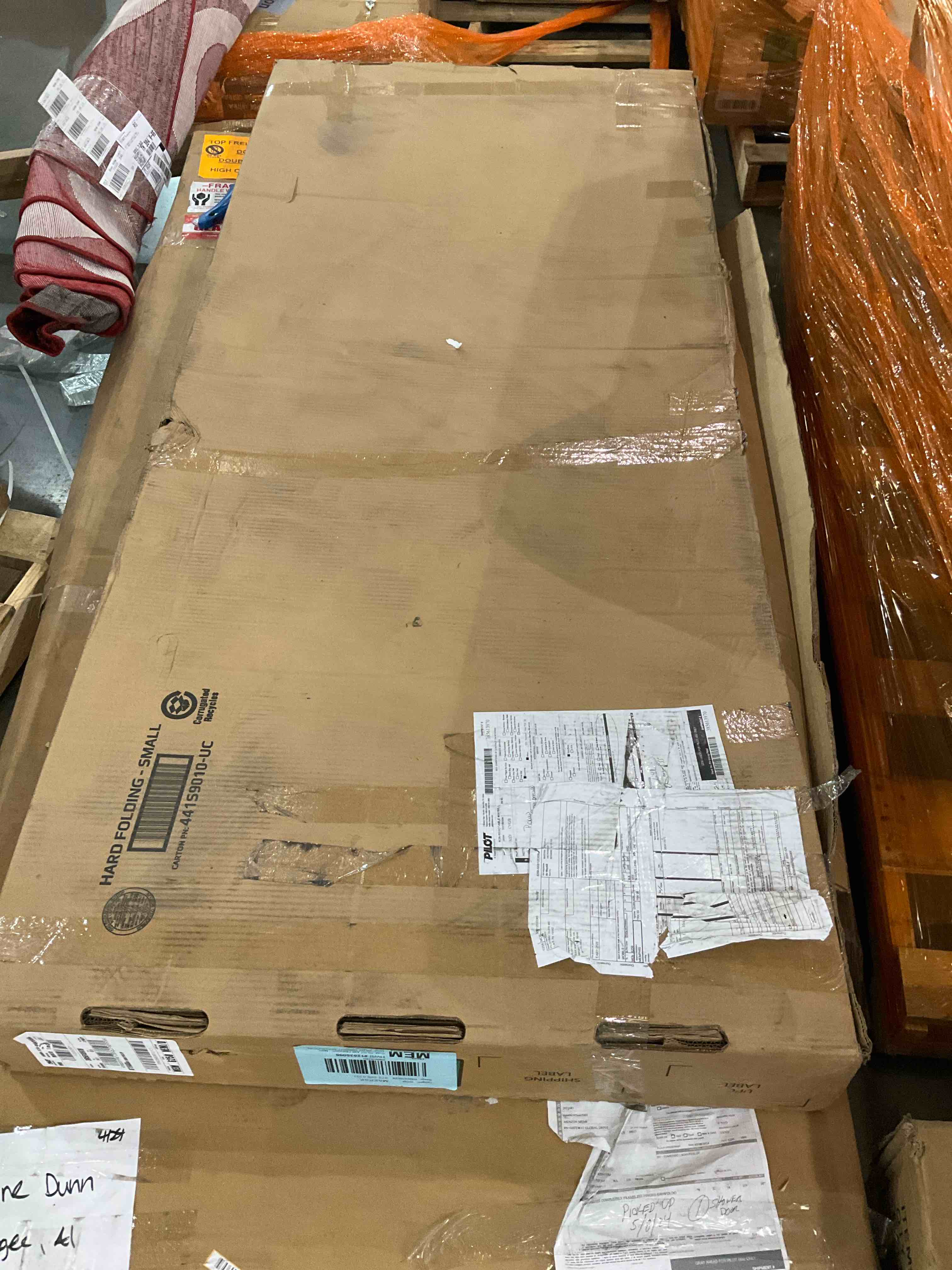 https://s3.amazonaws.com/lotting-images-prod/BargainHunt/BHL00080402_1718970515858.jpeg