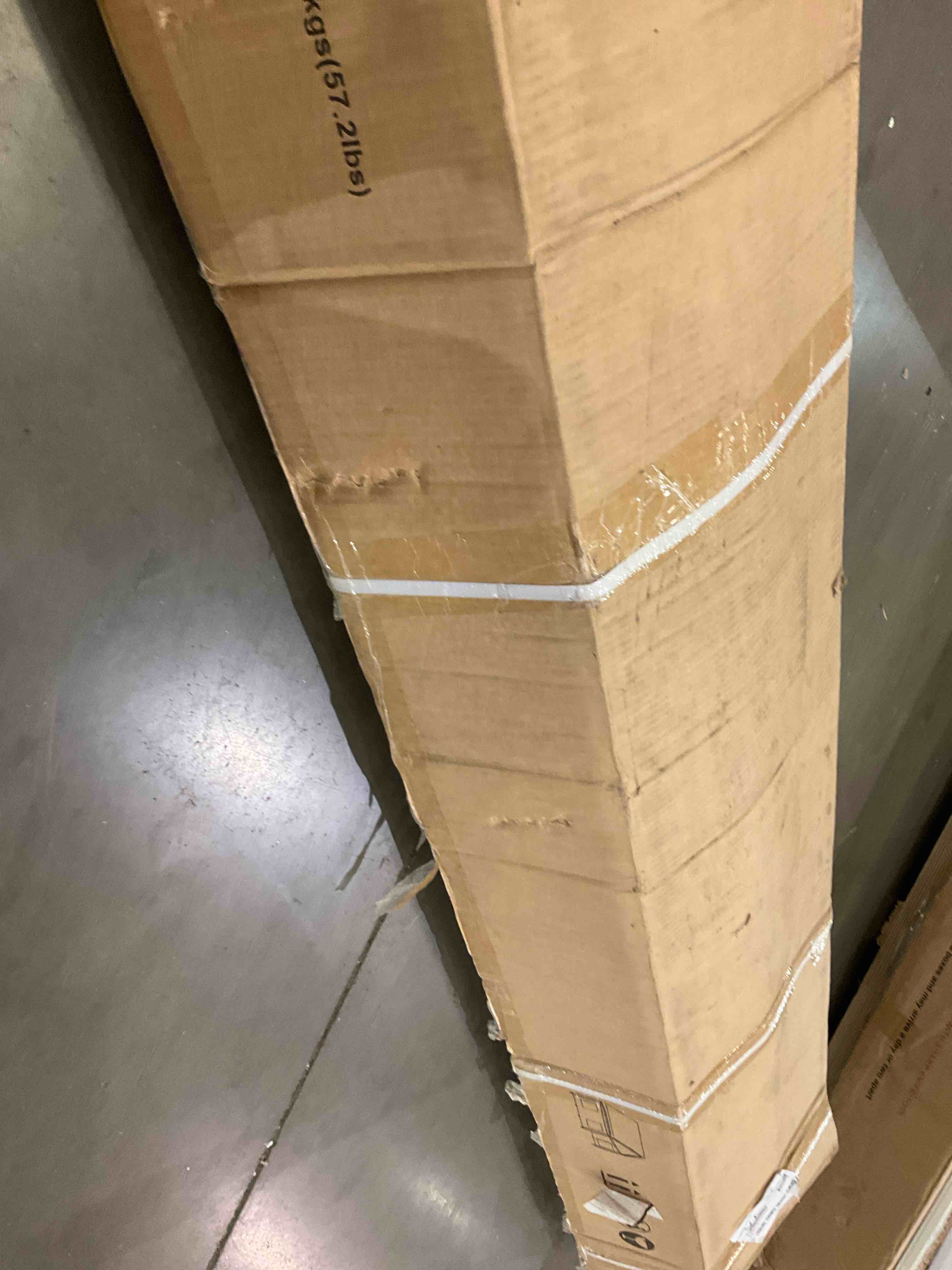 https://s3.amazonaws.com/lotting-images-prod/BargainHunt/BHL00080421_1718975936005.jpeg