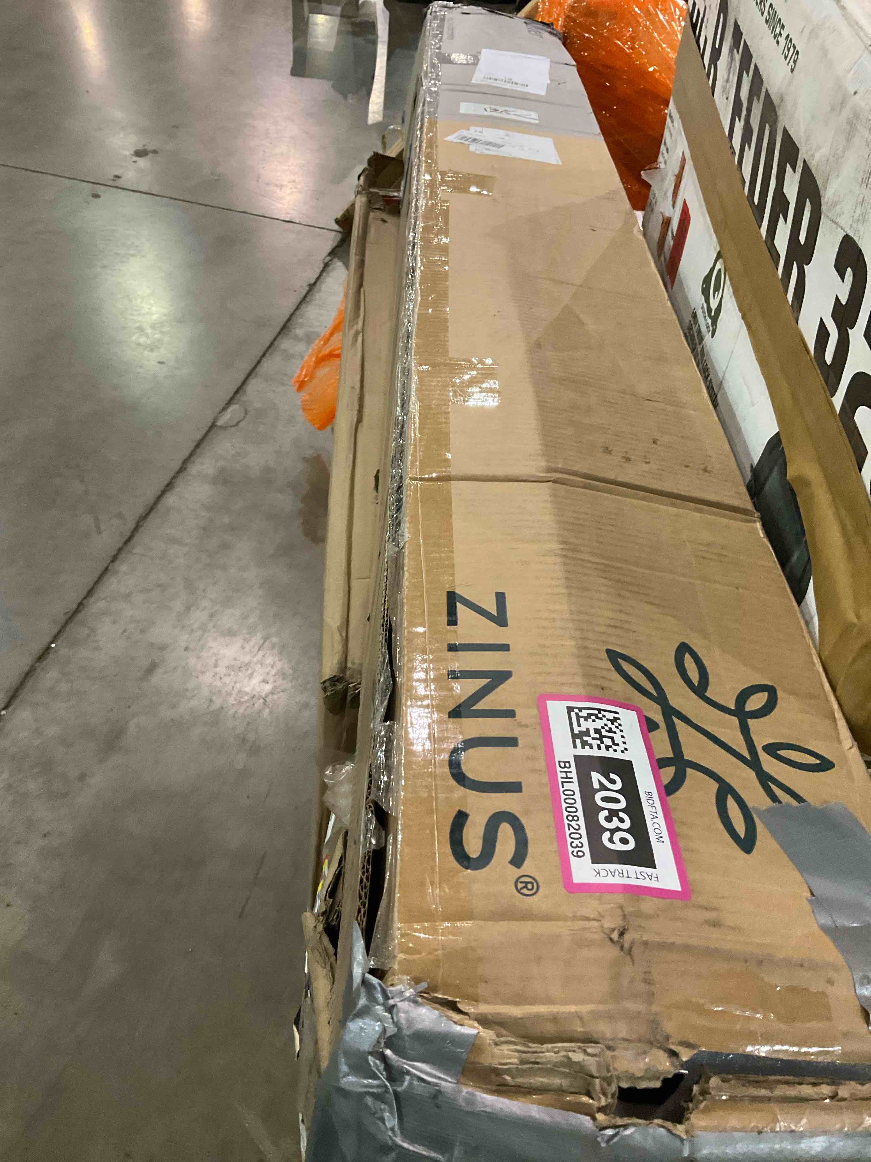https://s3.amazonaws.com/lotting-images-prod/BargainHunt/BHL00082039_1708086561942.jpeg