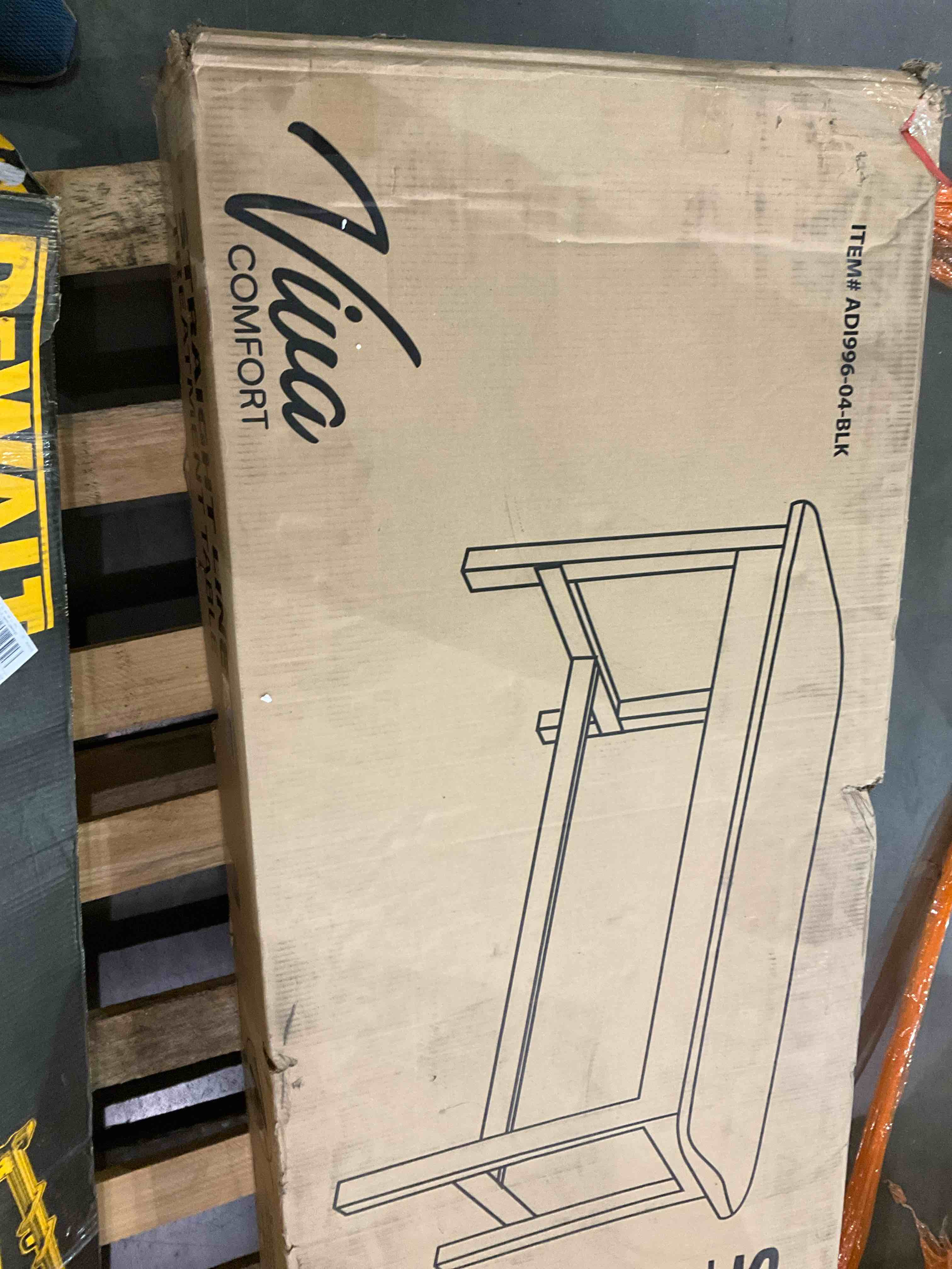 https://s3.amazonaws.com/lotting-images-prod/BargainHunt/BHL00082047_1708089106145.jpeg