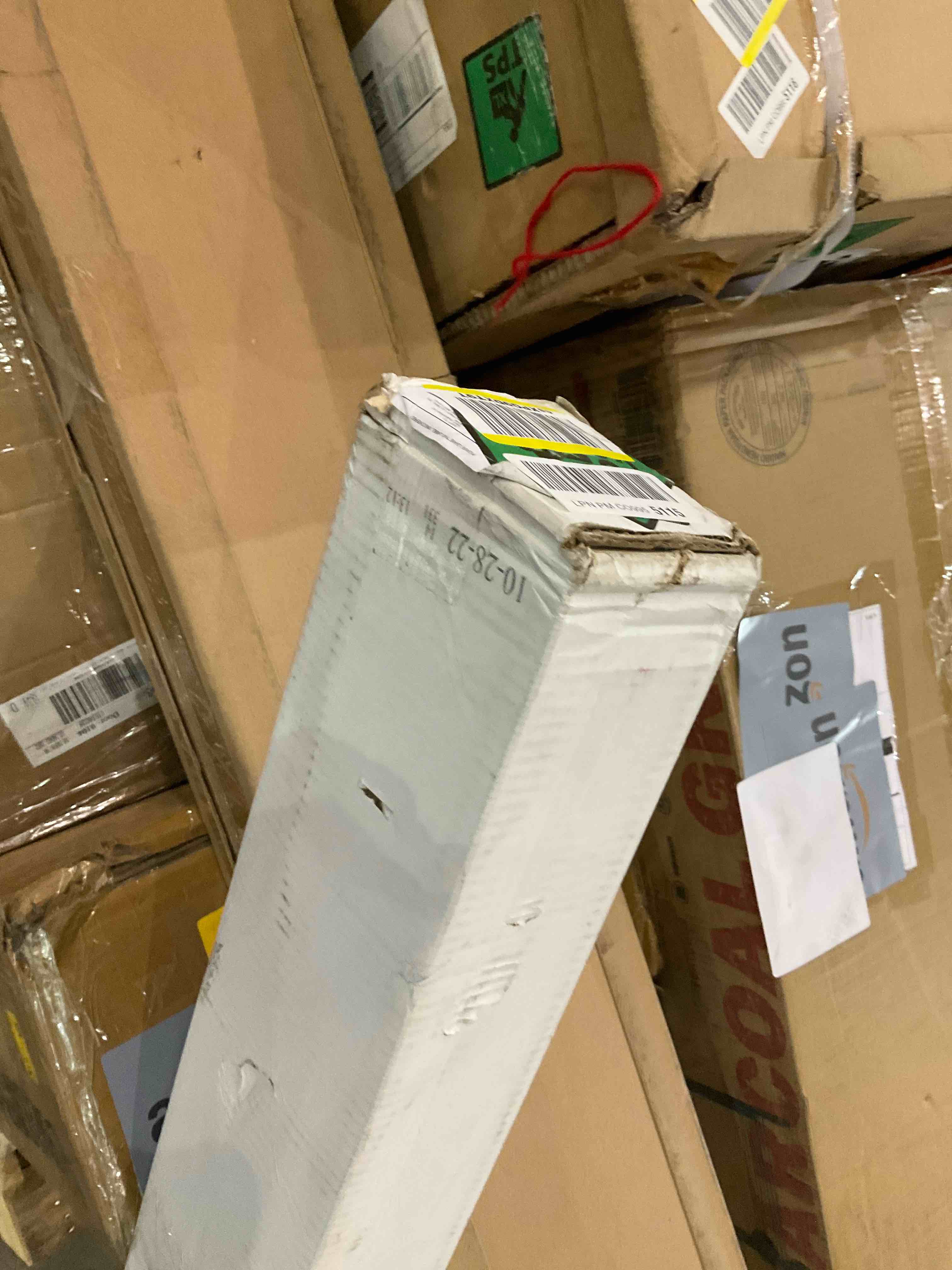 https://s3.amazonaws.com/lotting-images-prod/BargainHunt/BHL00082049_1708089863260.jpeg